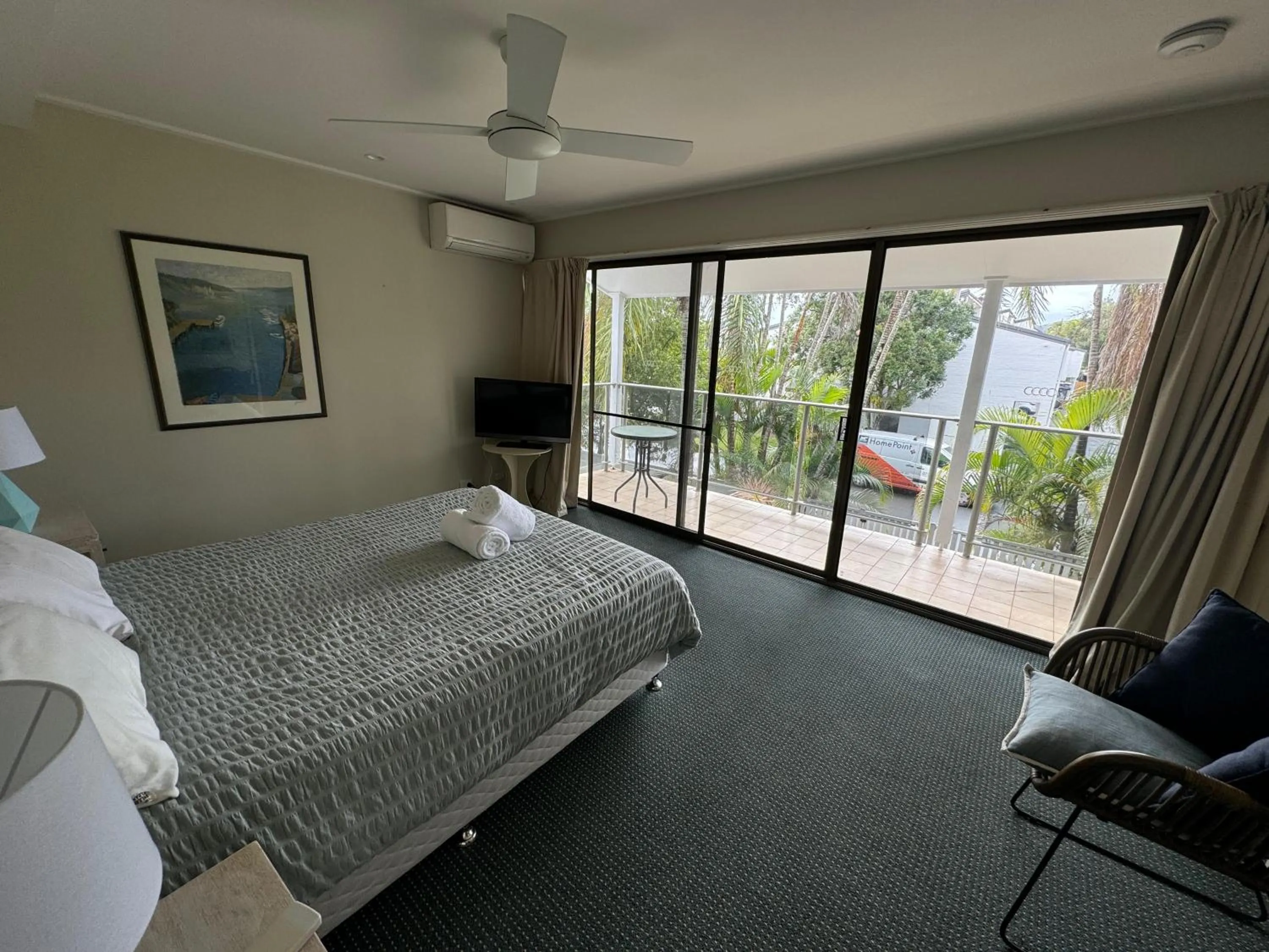 Bed in Le Court Villas