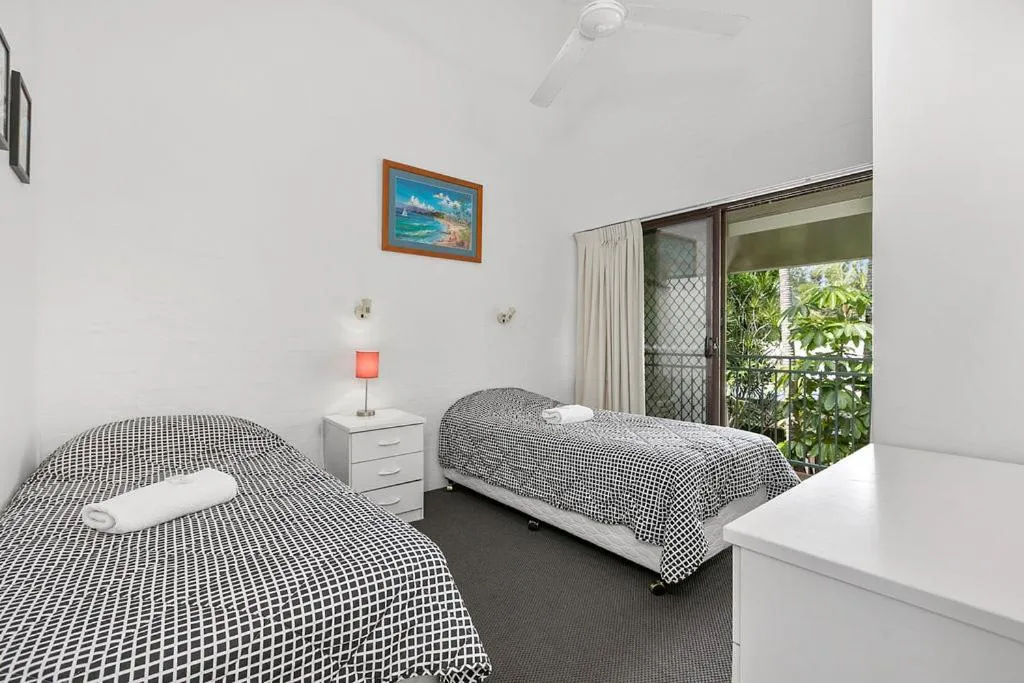 Bed in Le Court Villas