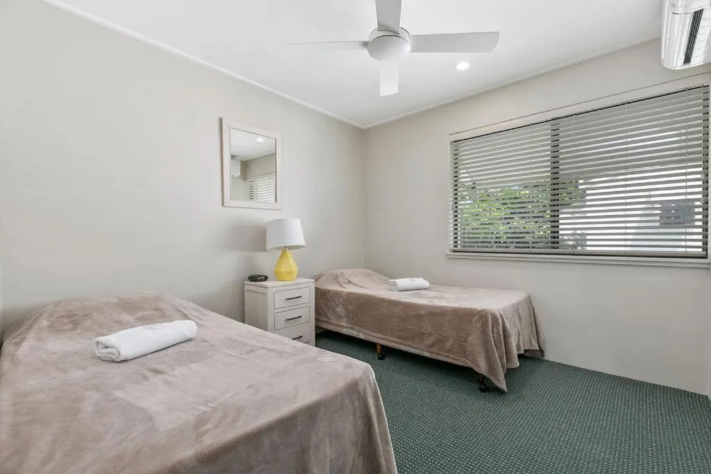 Bedroom, Bed in Le Court Villas