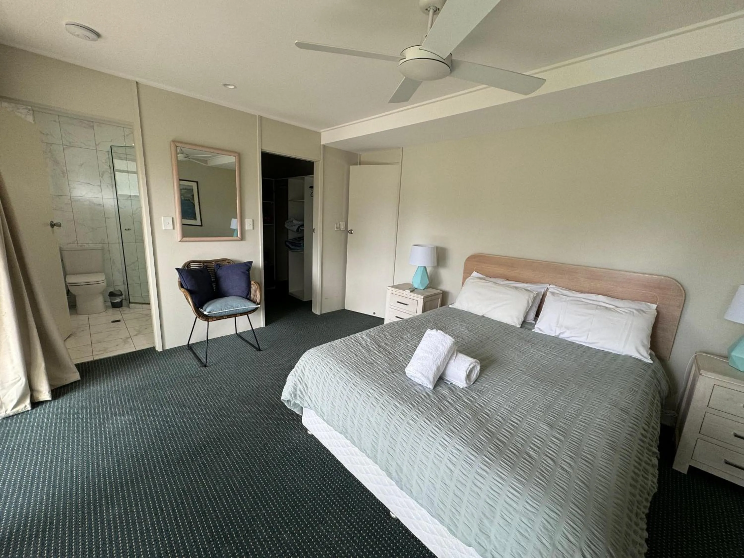 Bed in Le Court Villas