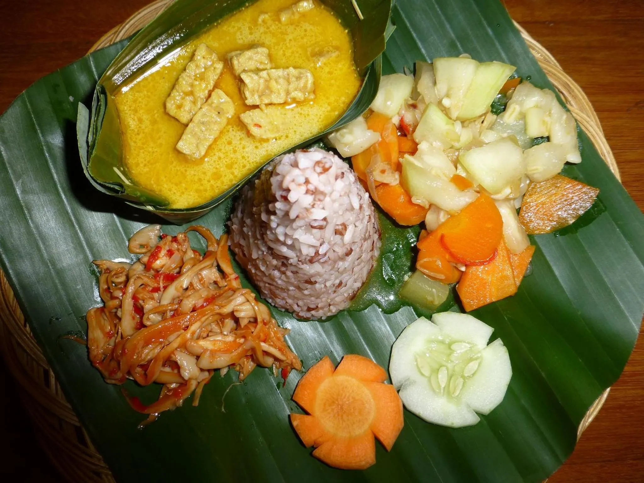 Meals in Sananda Bungalow