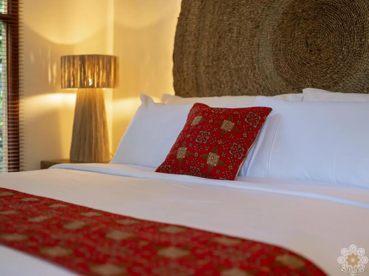 Bed in Sananda Aryani