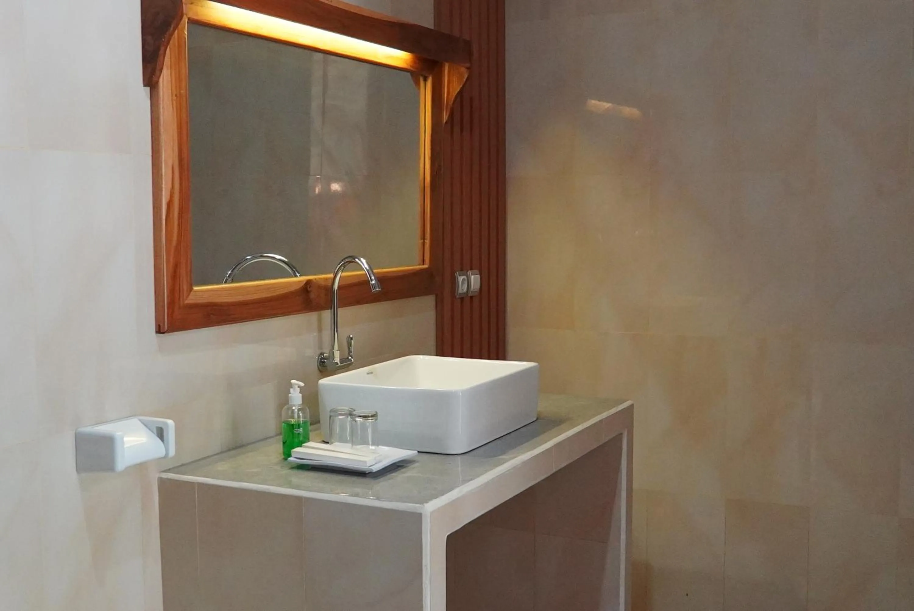 Bathroom in Salili Bungalow