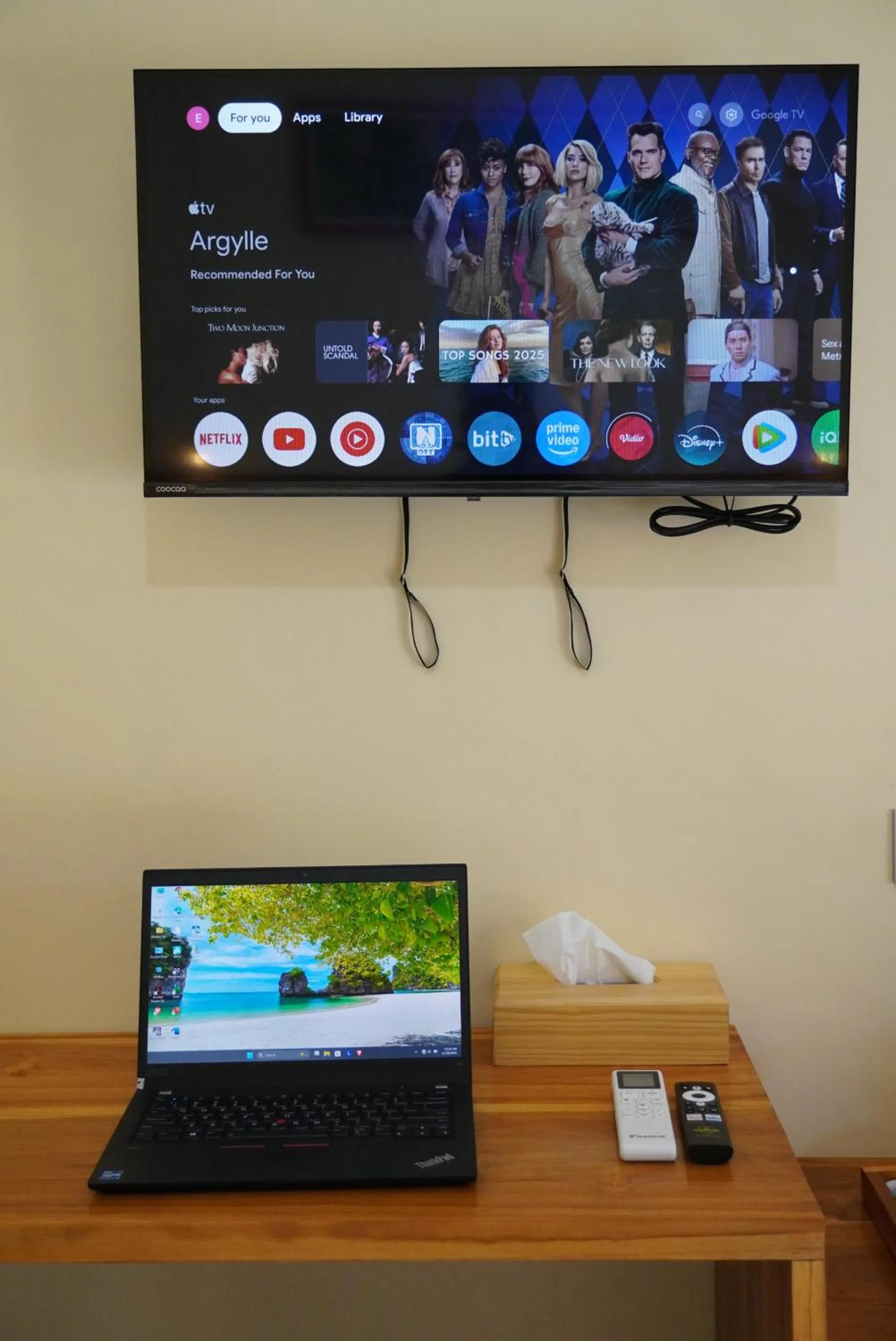 TV and multimedia in Salili Bungalow