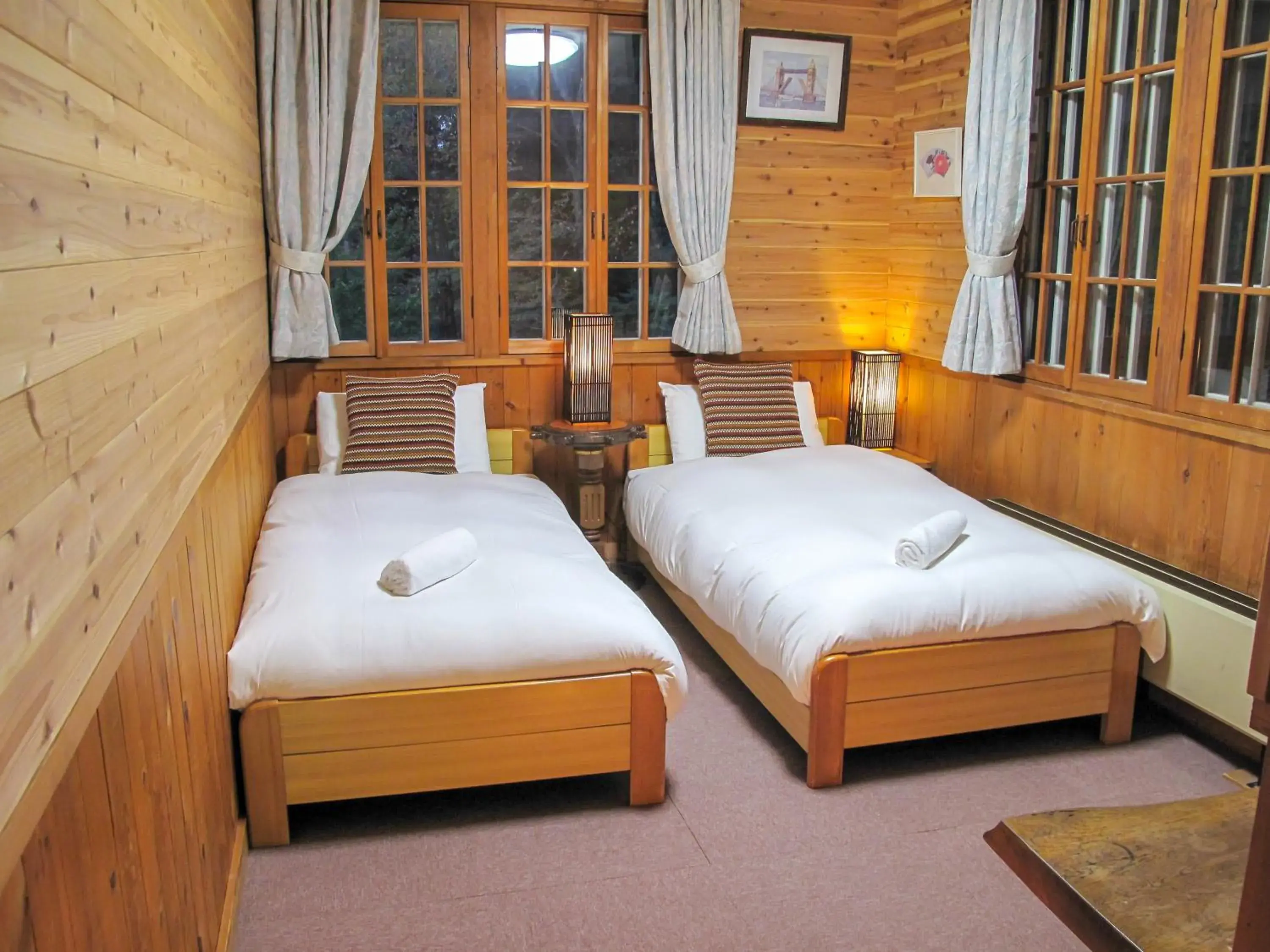 Double or Twin Room with Bathroom - single occupancy in Kizuna Lodge & BBQ Centre Double or Twin Room with Bathroom - single occupancy in Kizuna Lodge & BBQ Centre