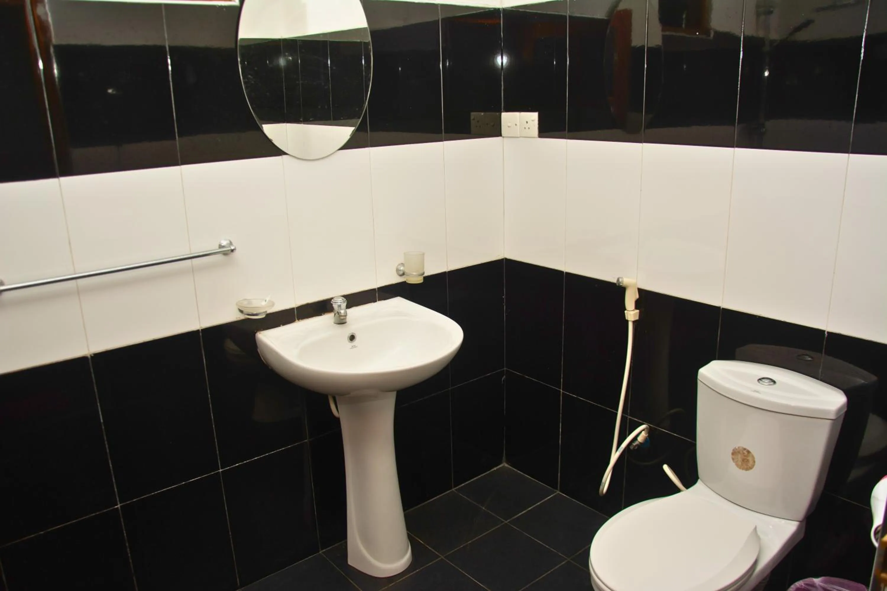 Toilet in Bliss In Viya