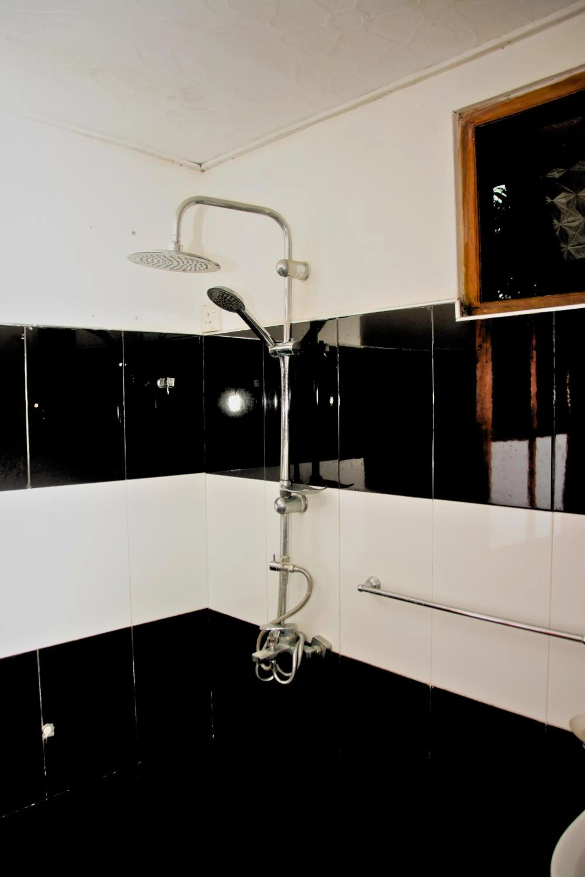 Shower in Bliss In Viya