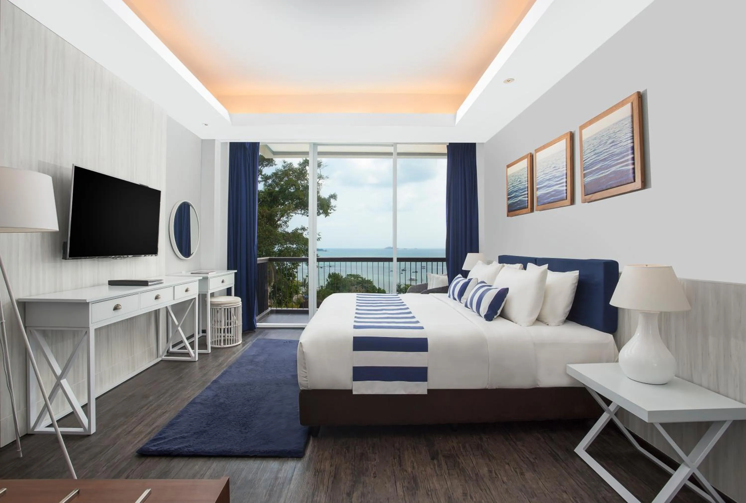 Bedroom, Bed in Swiss-Belresort Belitung