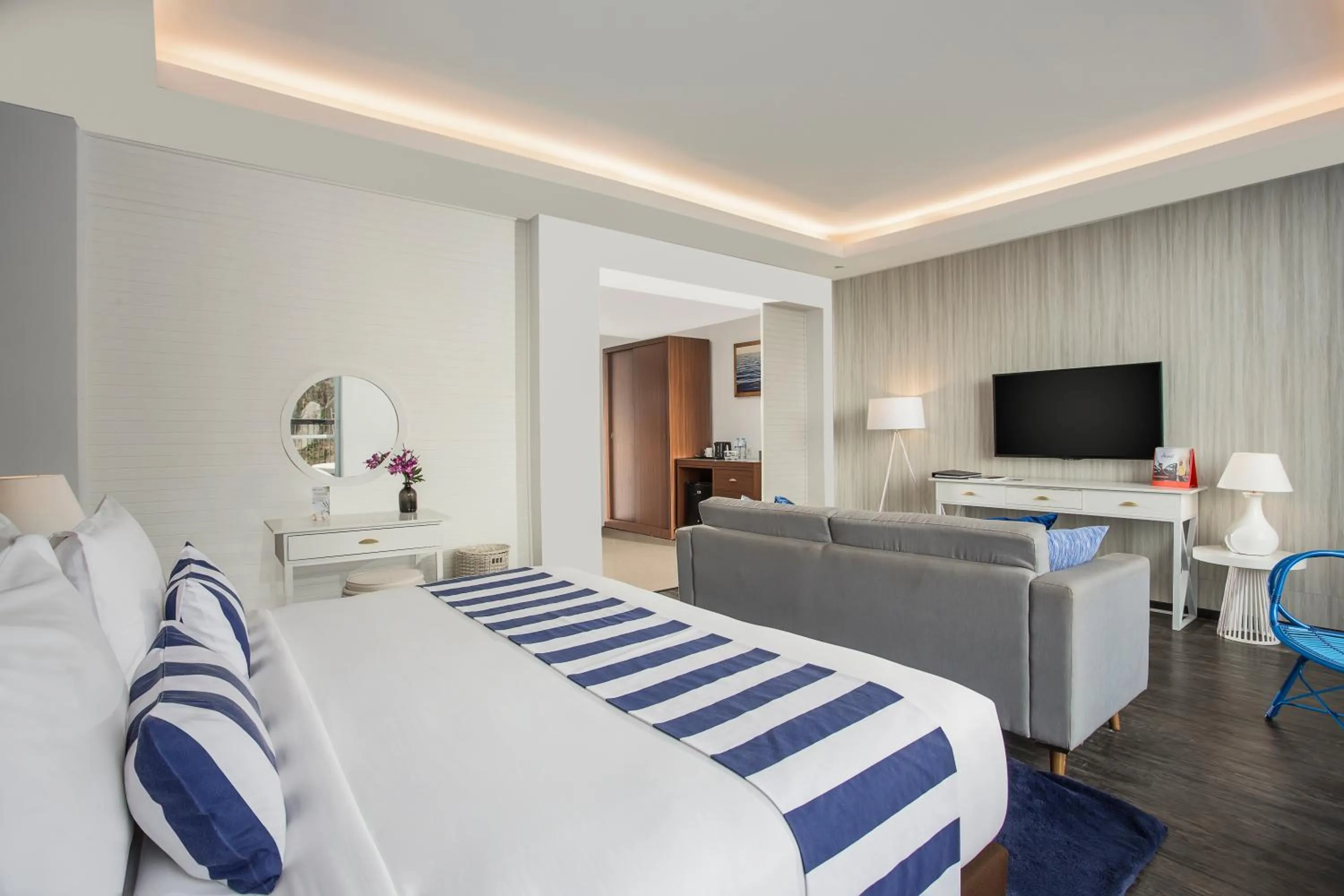 Bedroom, Bed in Swiss-Belresort Belitung