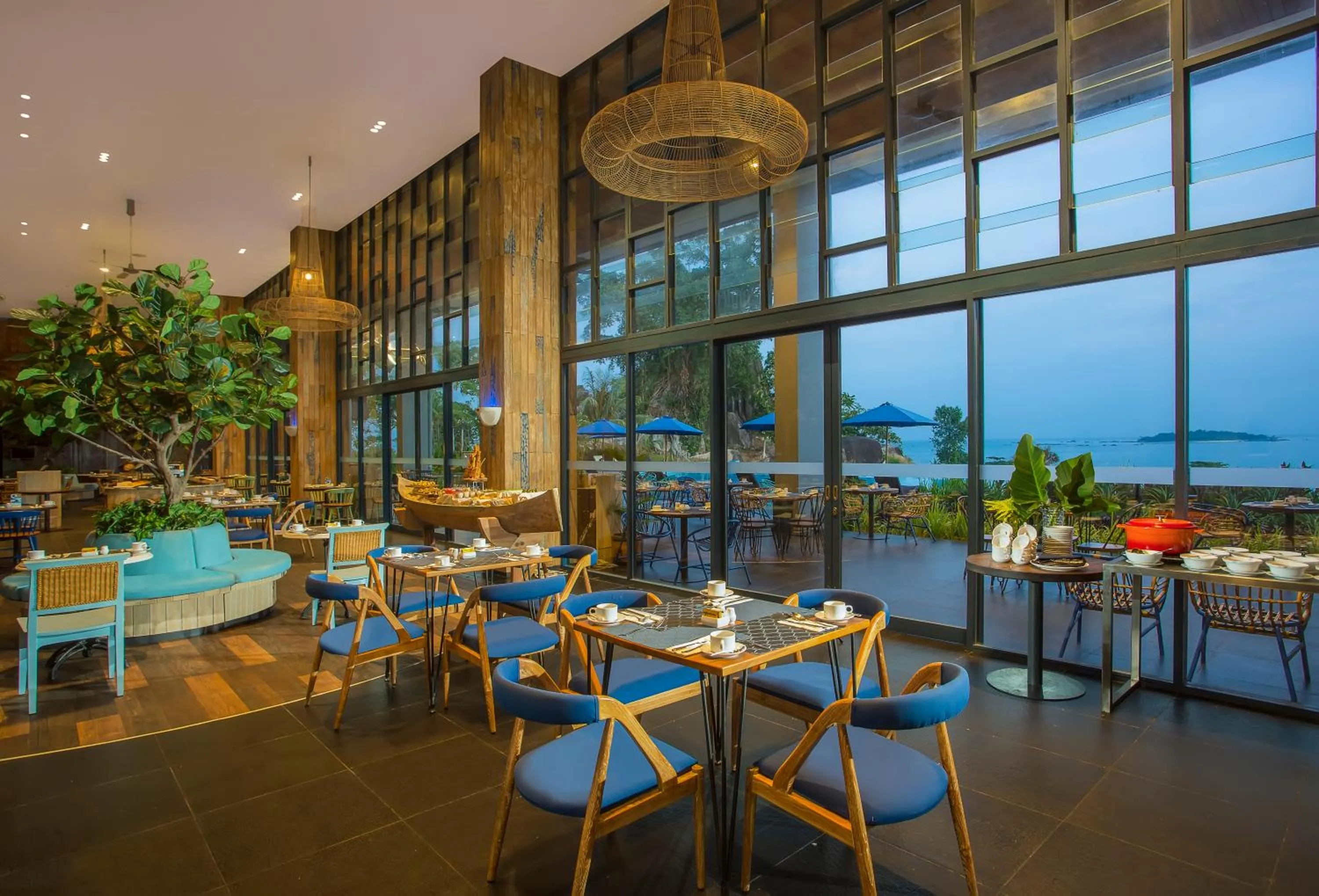 Restaurant/places to eat in Swiss-Belresort Belitung