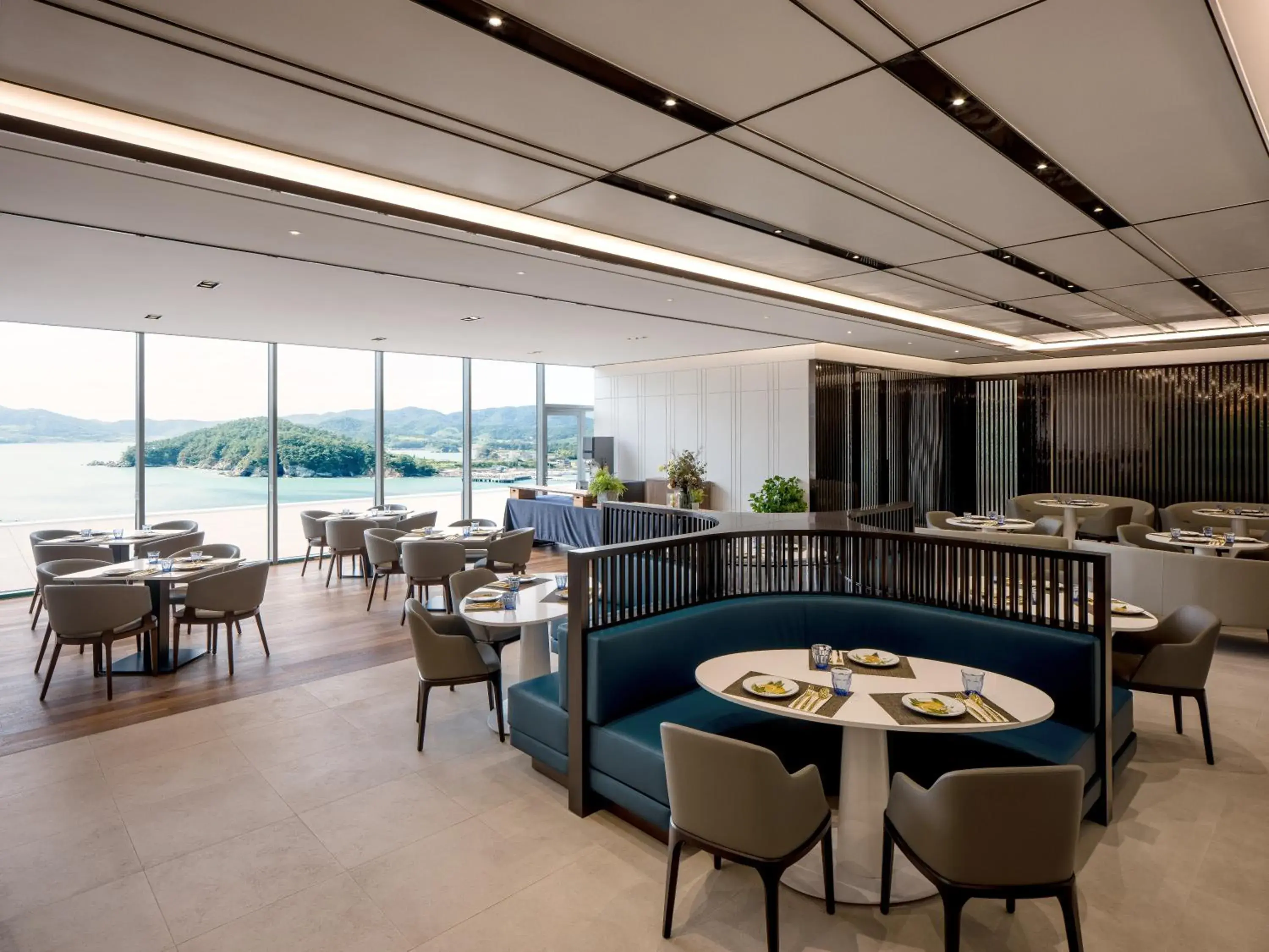 Property building in Hanwha Resort Geoje Belvedere Property building in Hanwha Resort Geoje Belvedere