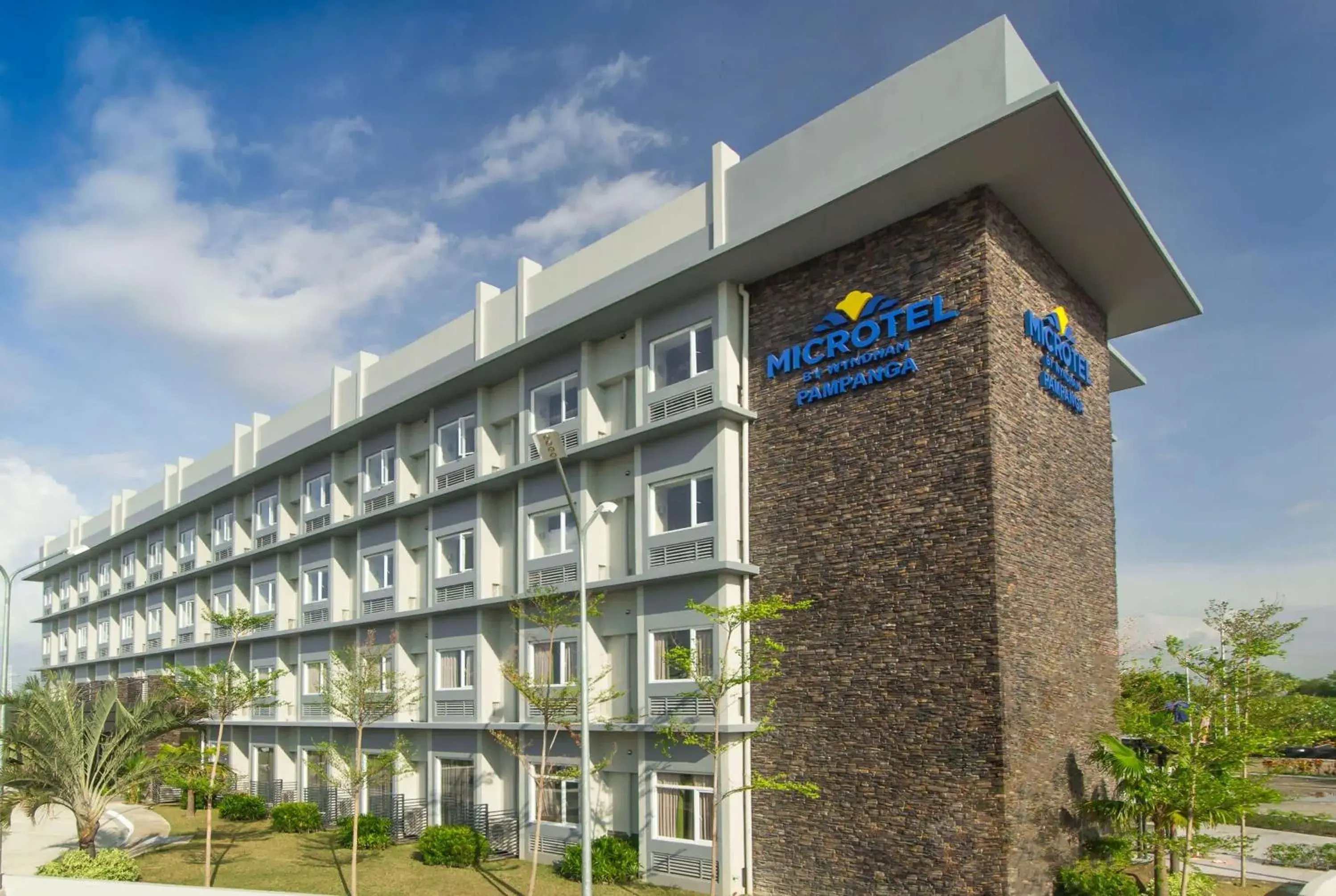 Property building in Microtel Inn & Suites by Wyndham San Fernando Property building in Microtel Inn & Suites by Wyndham San Fernando