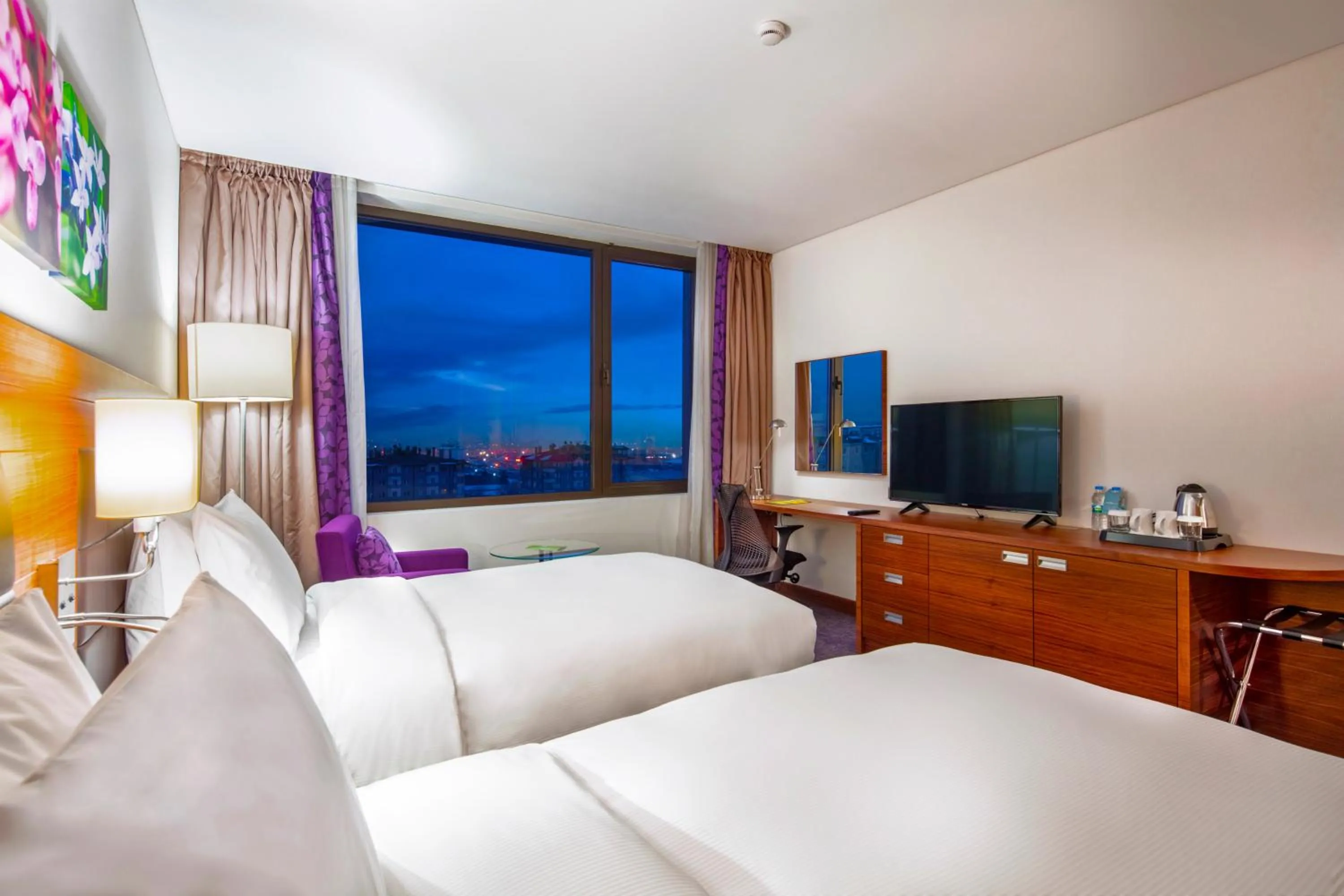 Photo of the whole room, Bed in The Green Park Sivas