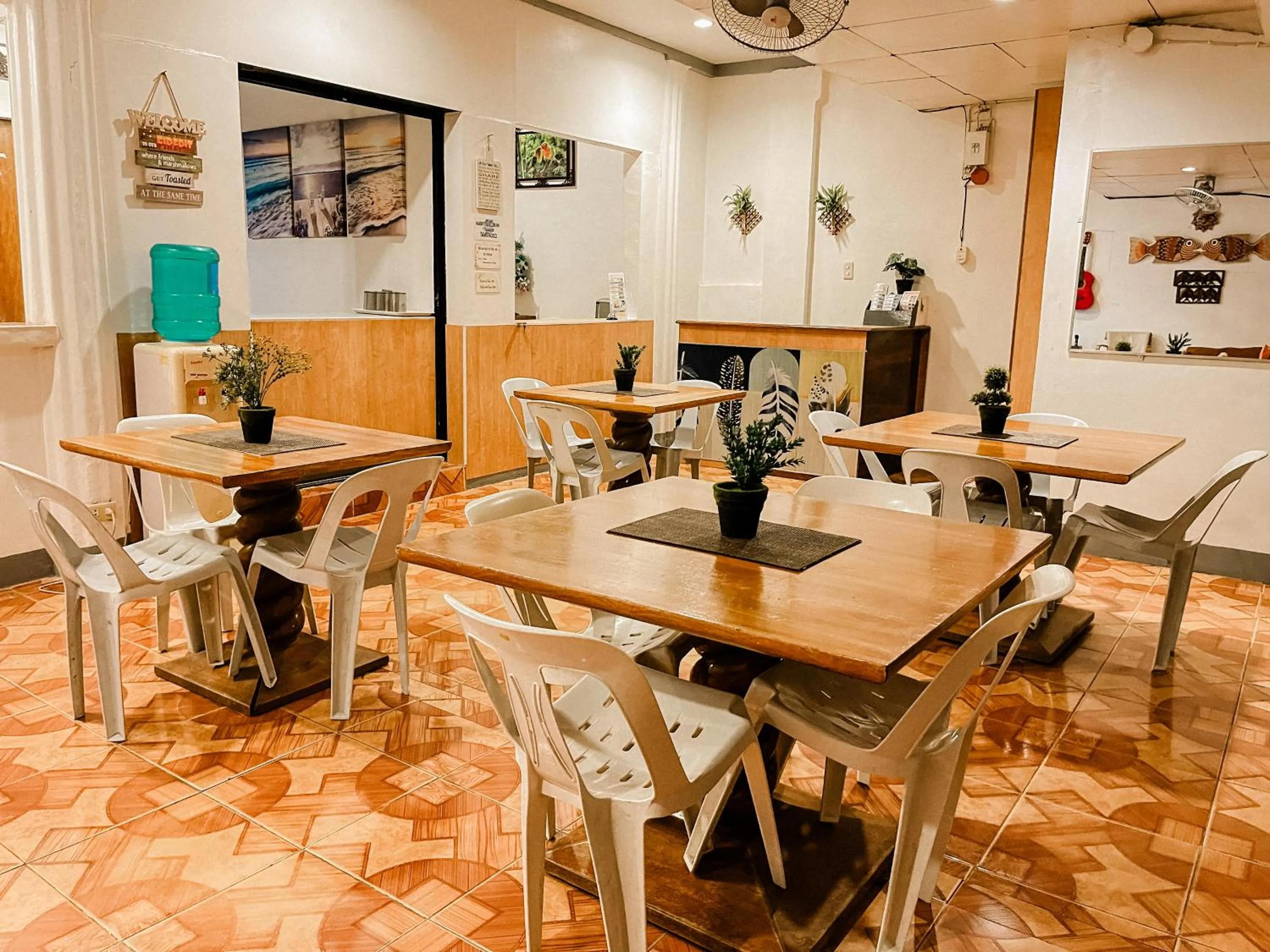 Mario's Travellers Inn