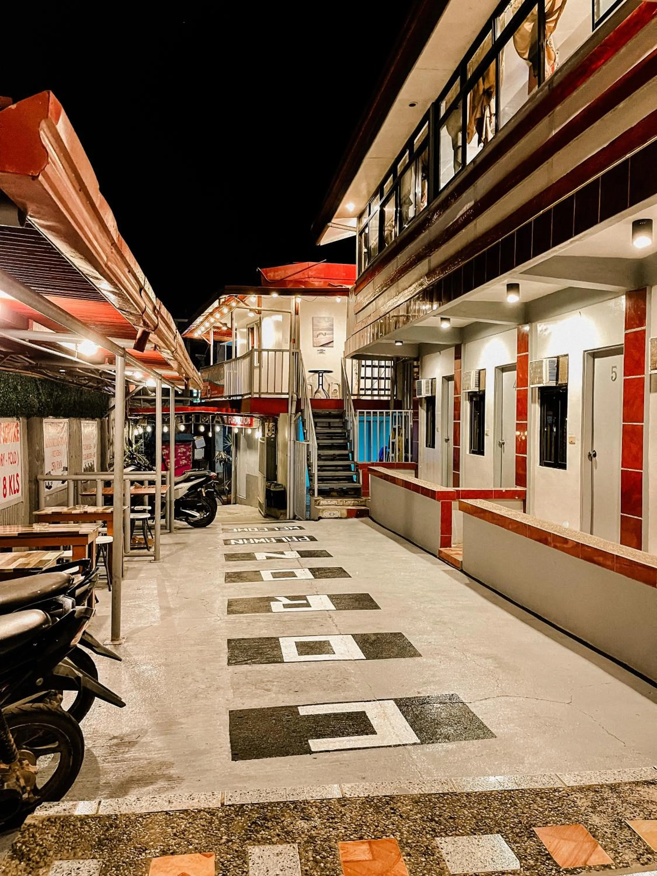 Mario's Travellers Inn