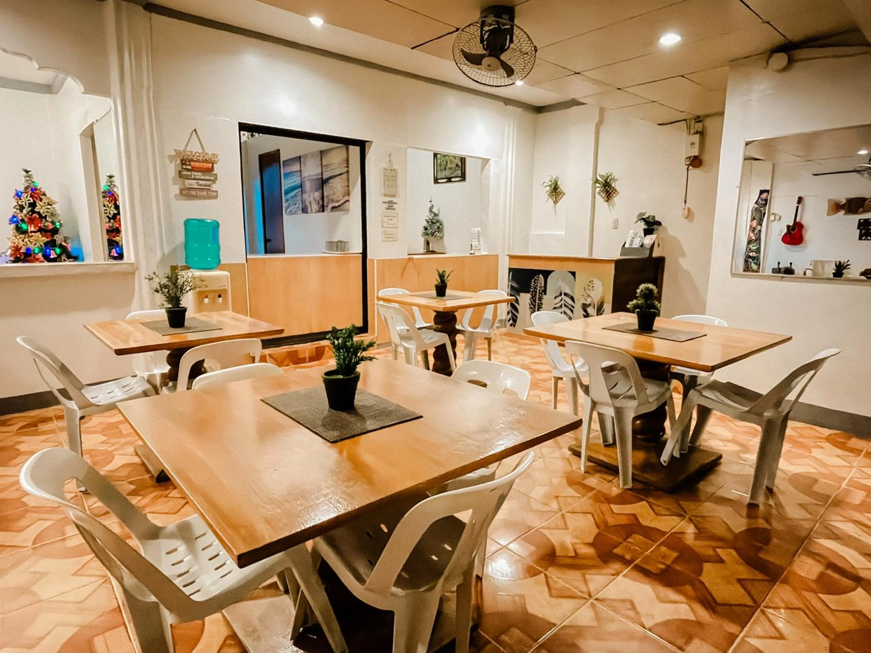 Mario's Travellers Inn