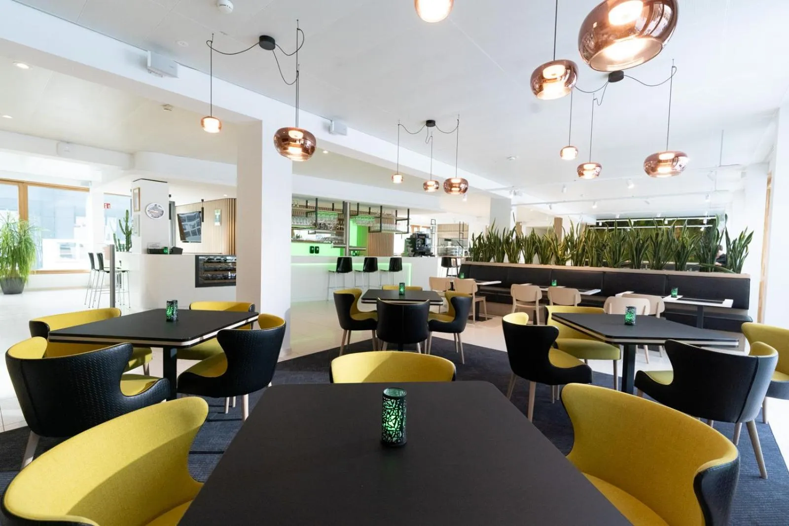 Restaurant/places to eat in DEKRA Congresshotel Wart