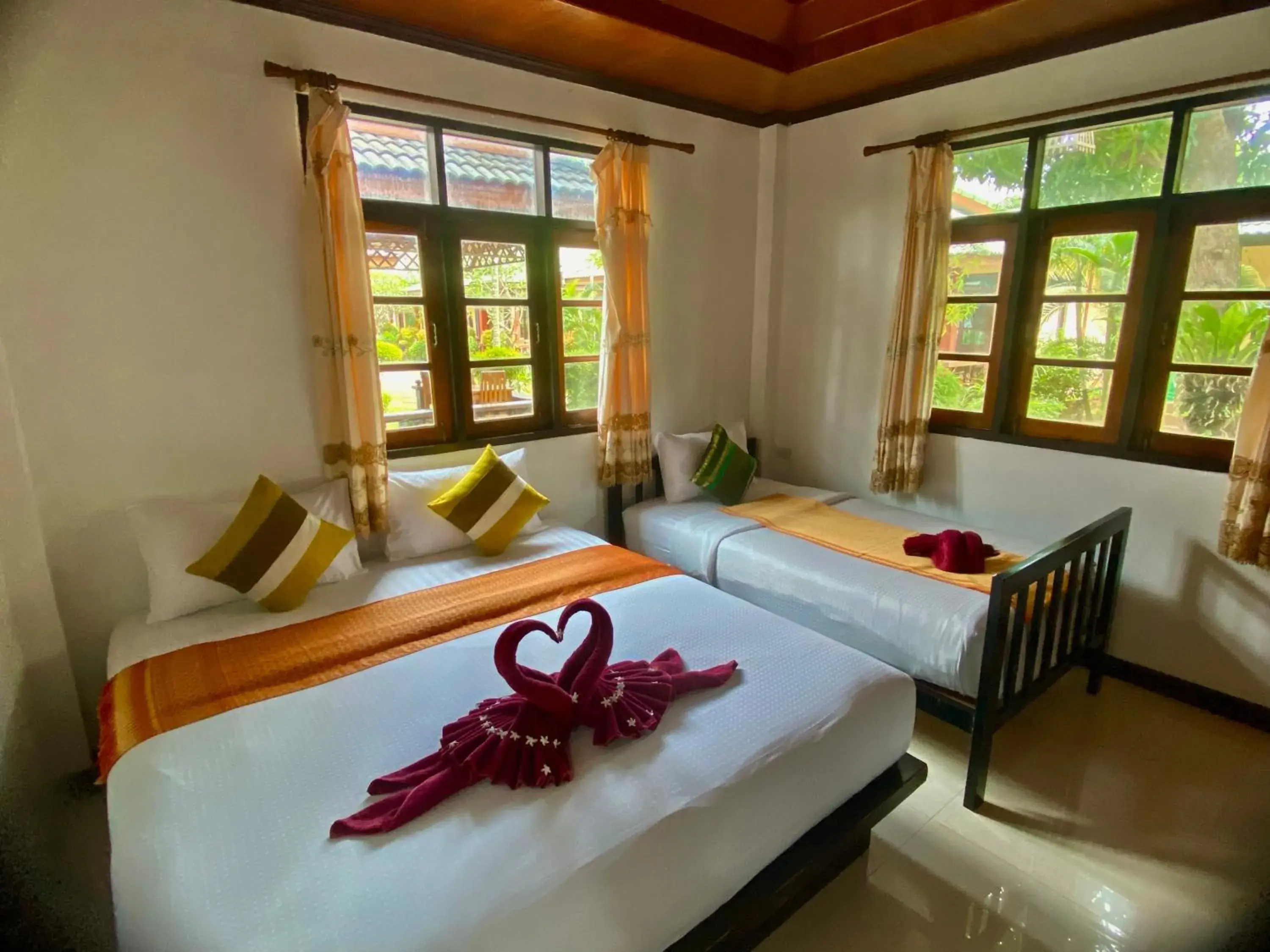 Bed in Khum Laanta Resort - SHA Extra Plus Bed in Khum Laanta Resort - SHA Extra Plus