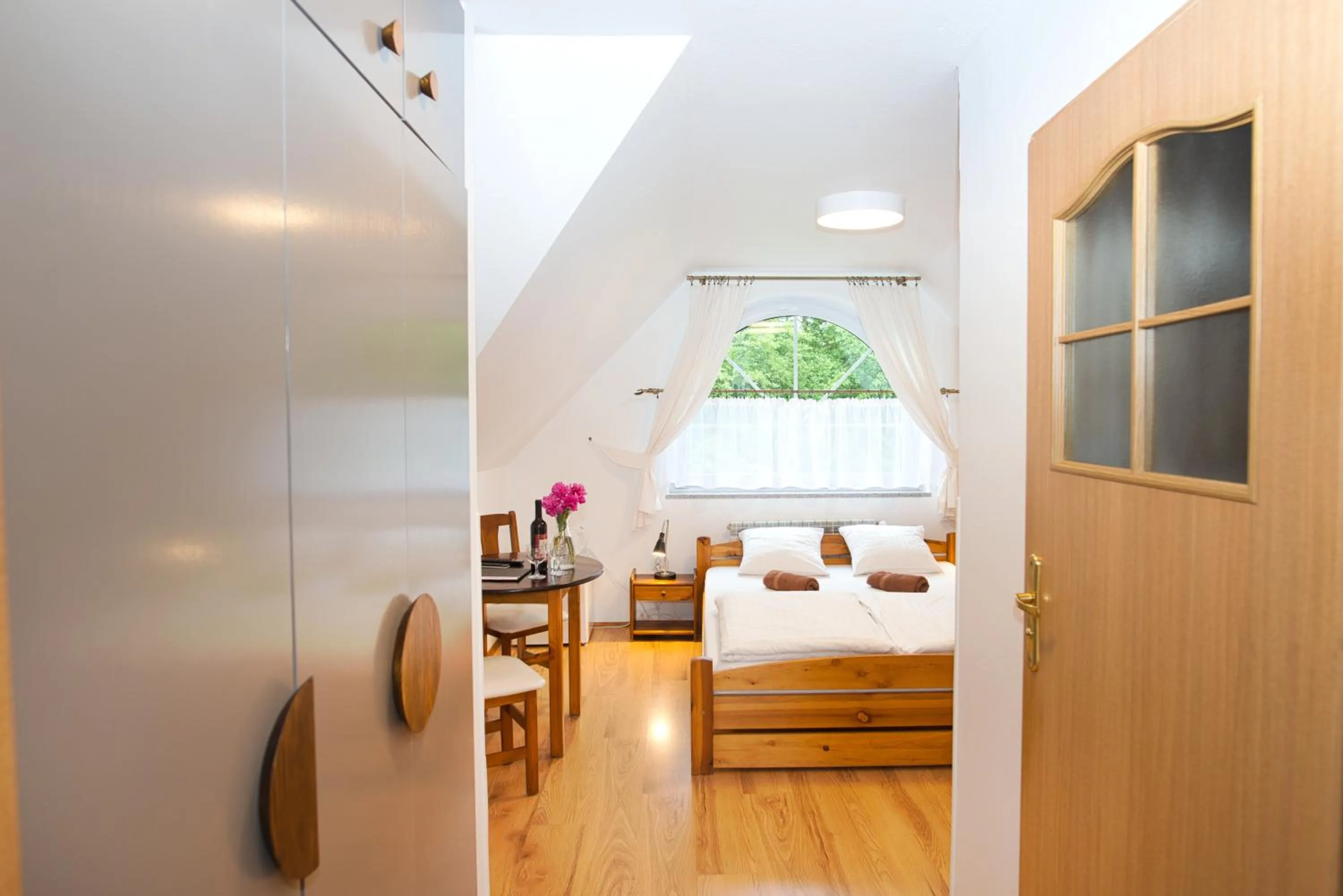 Bed in Gościniec Pięciu Stawów