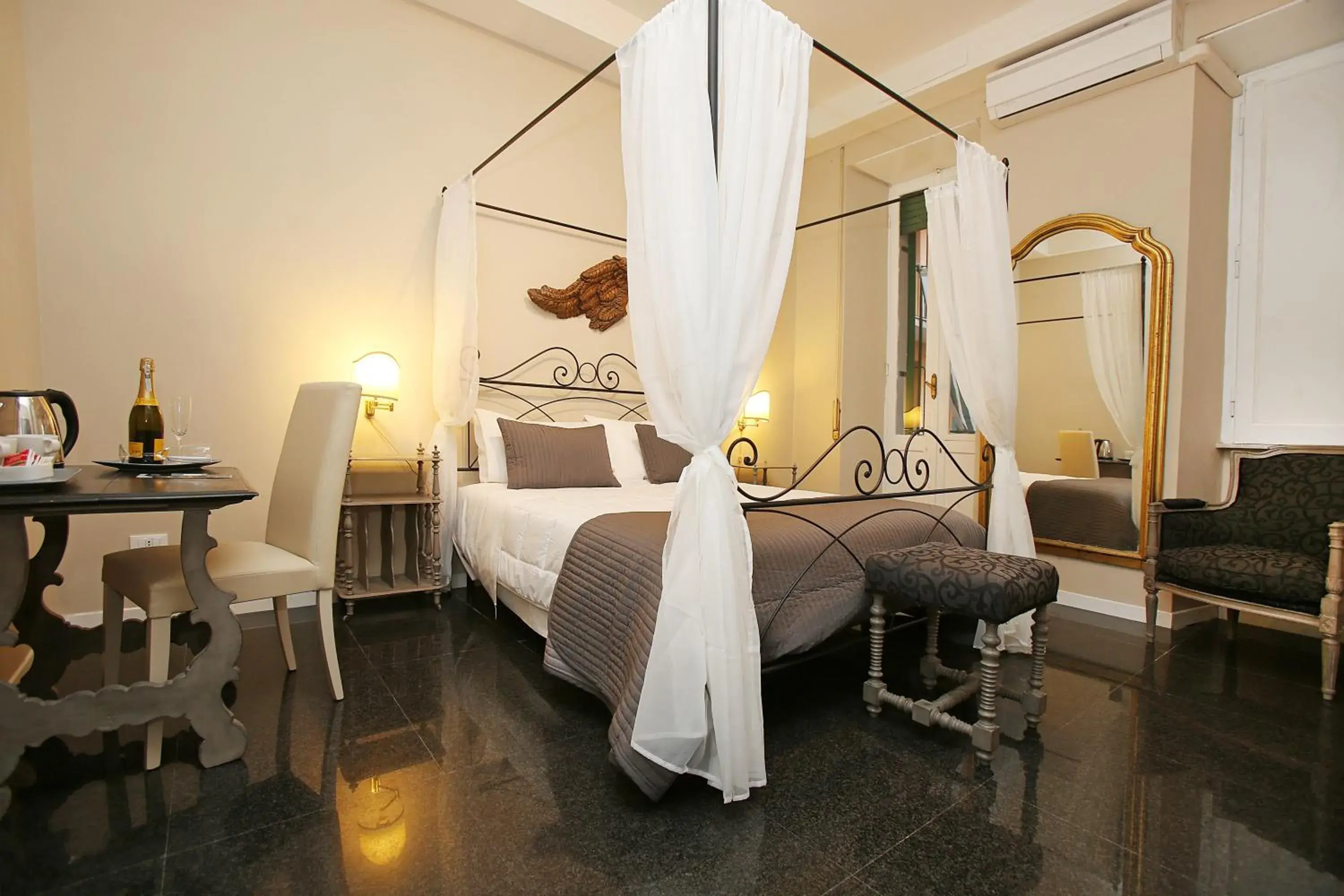 Amica Roma Guest House Amica Roma Guest House