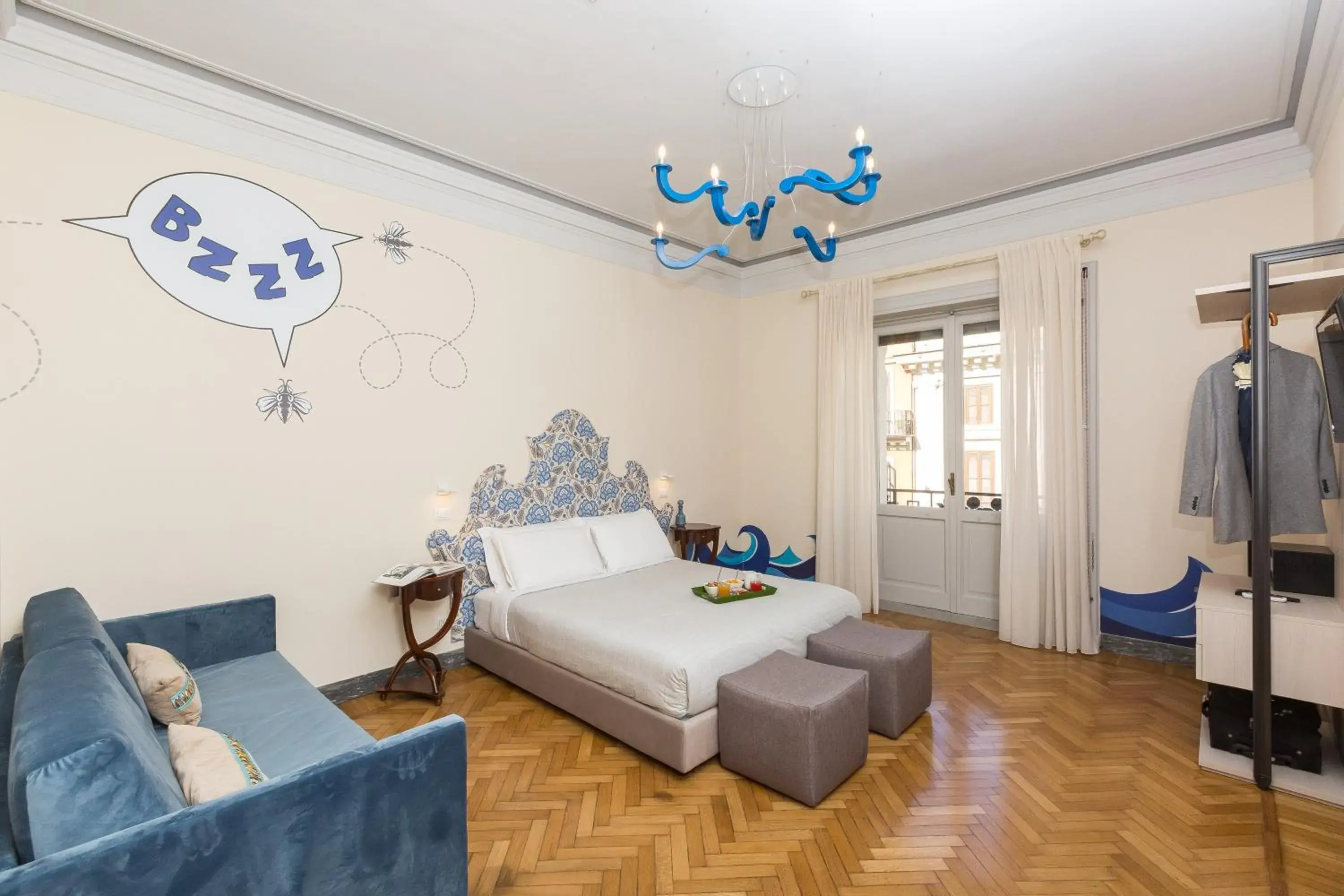 Deluxe Double Room in Tritone 125 Suite Deluxe Double Room in Tritone 125 Suite