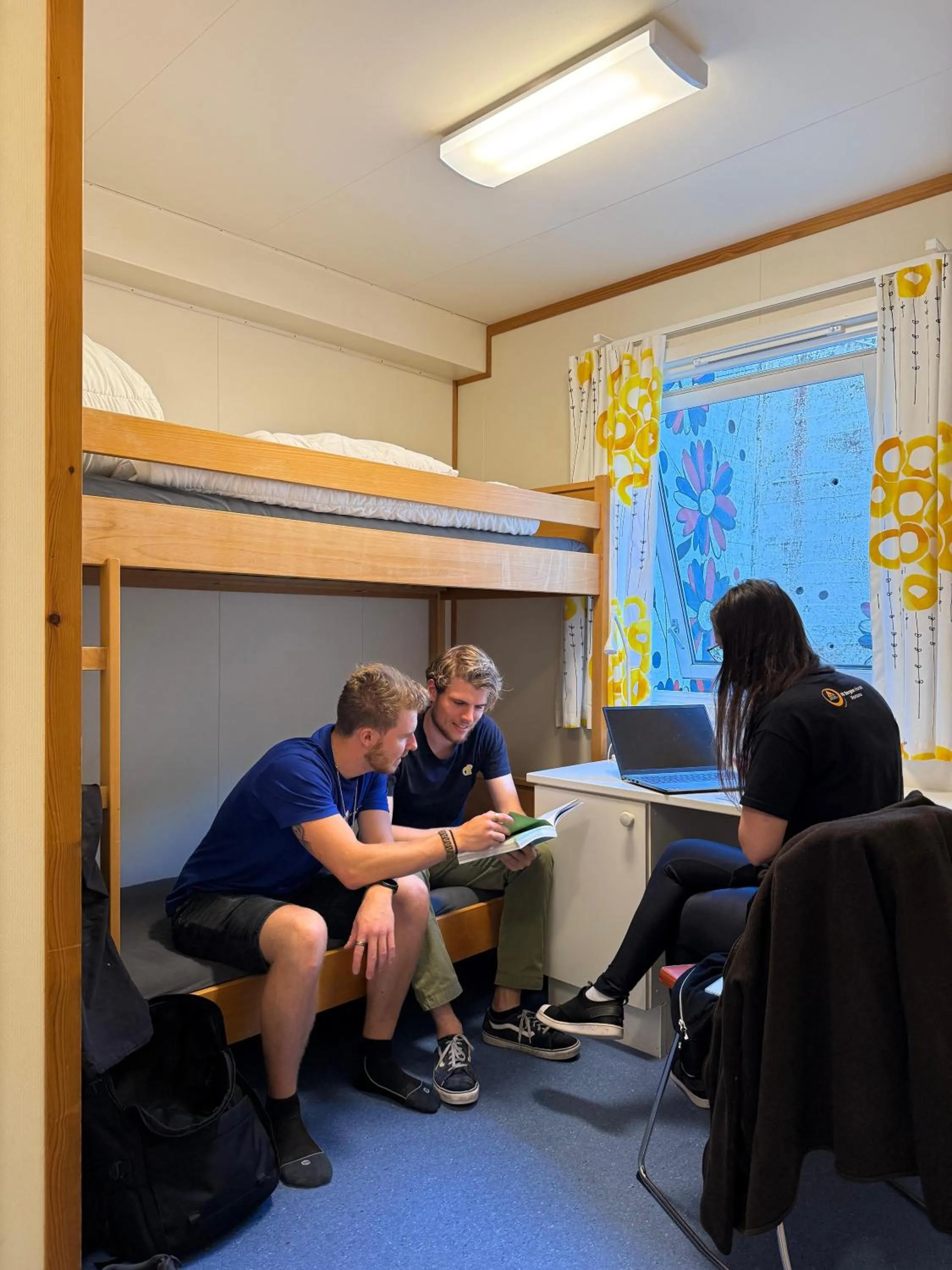 People in Bergen Hostel Montana