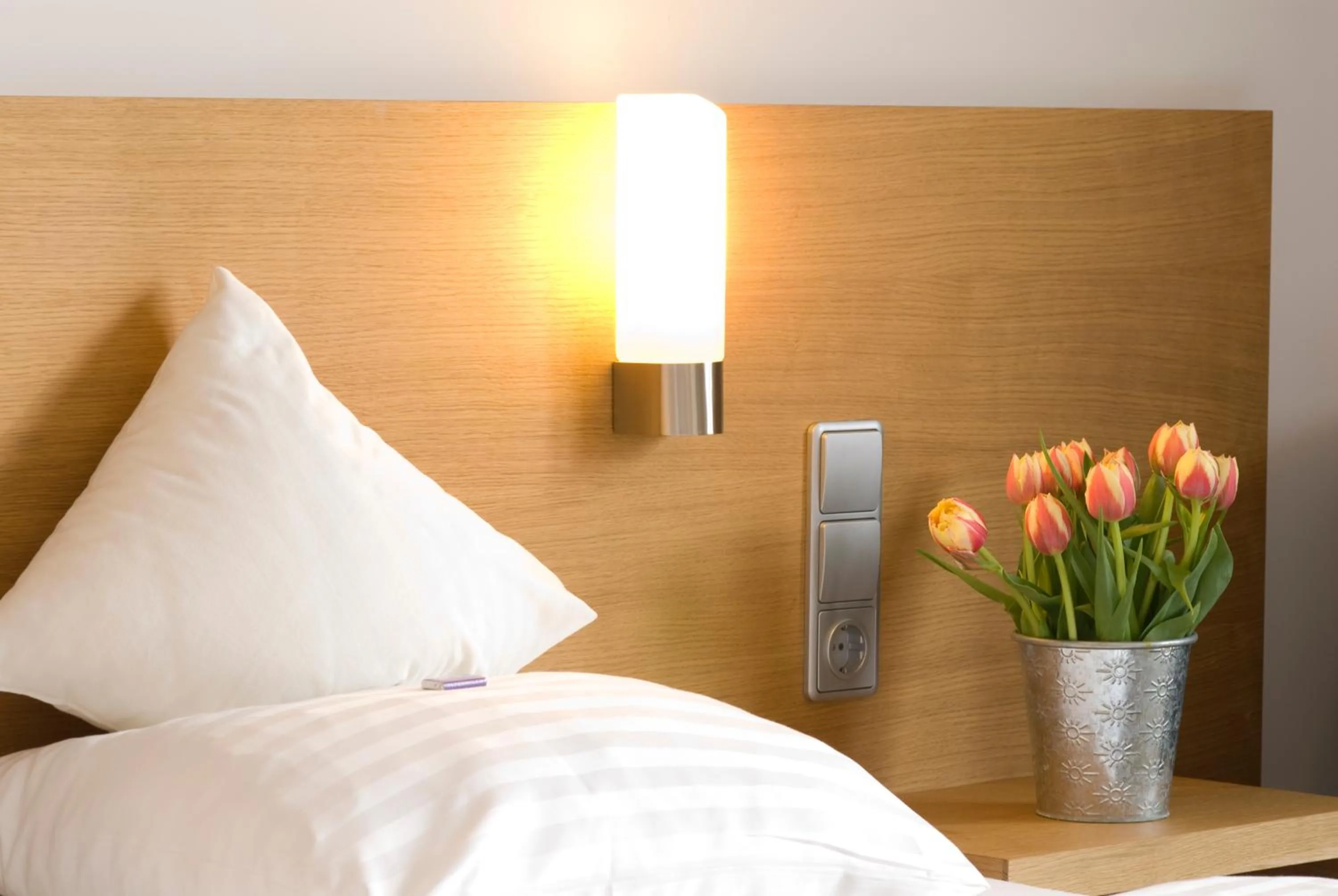 Bathroom, Bed in Hotel Bräuwirt