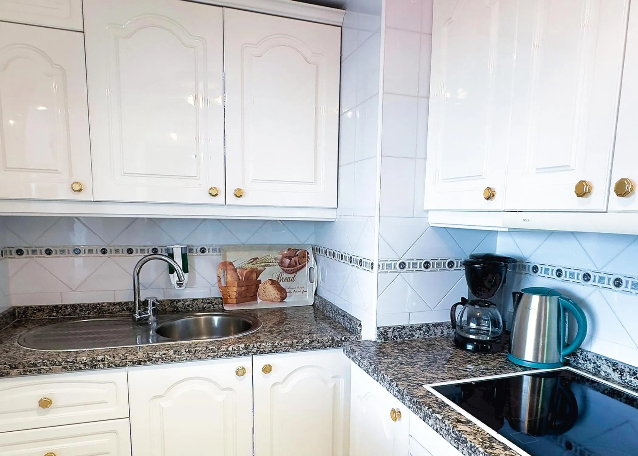 Kitchen or kitchenette in Skol 727 Lovely 2 Bedroom Duplex in Marbella Center