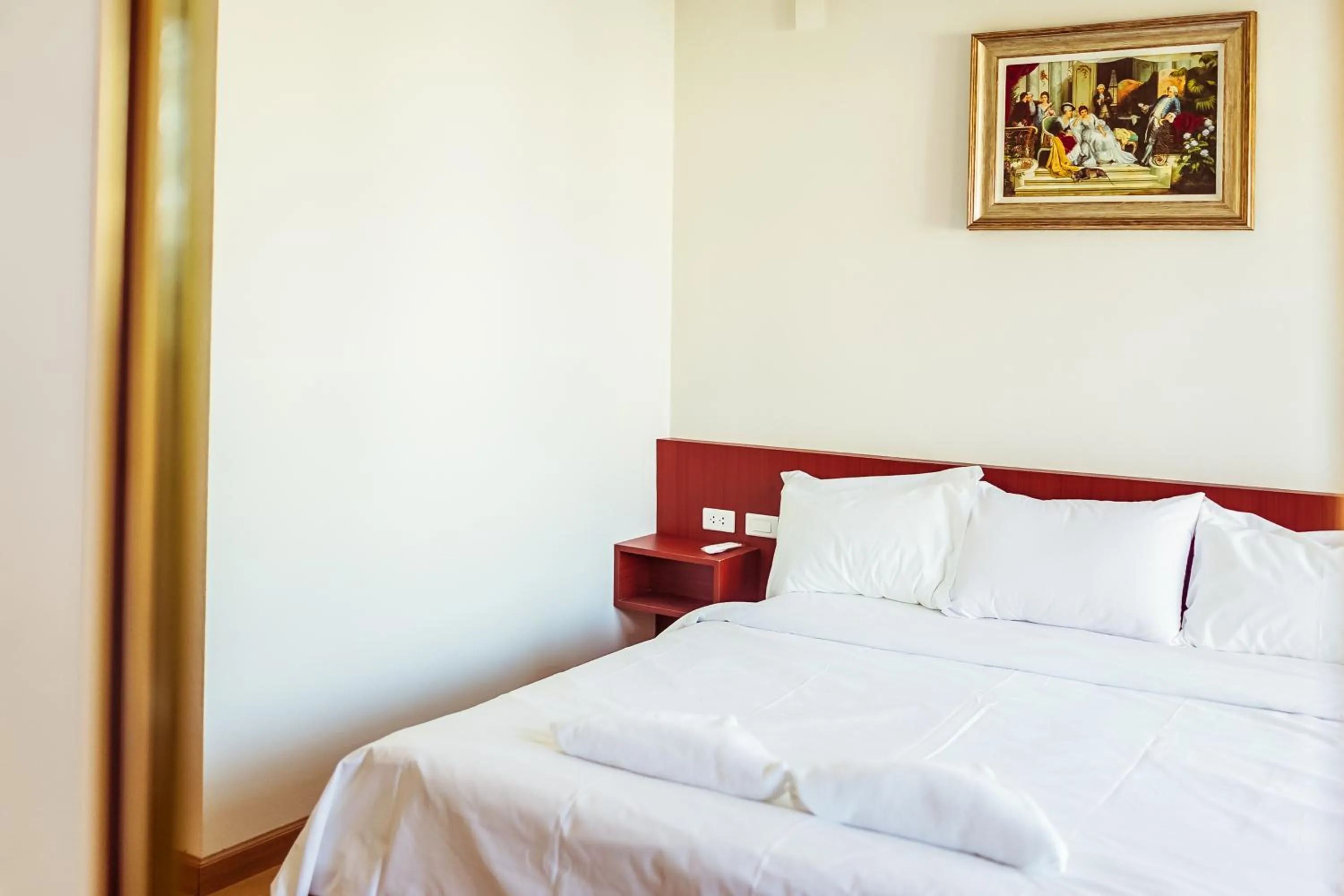 Photo of the whole room in Douangpraseuth Hotel