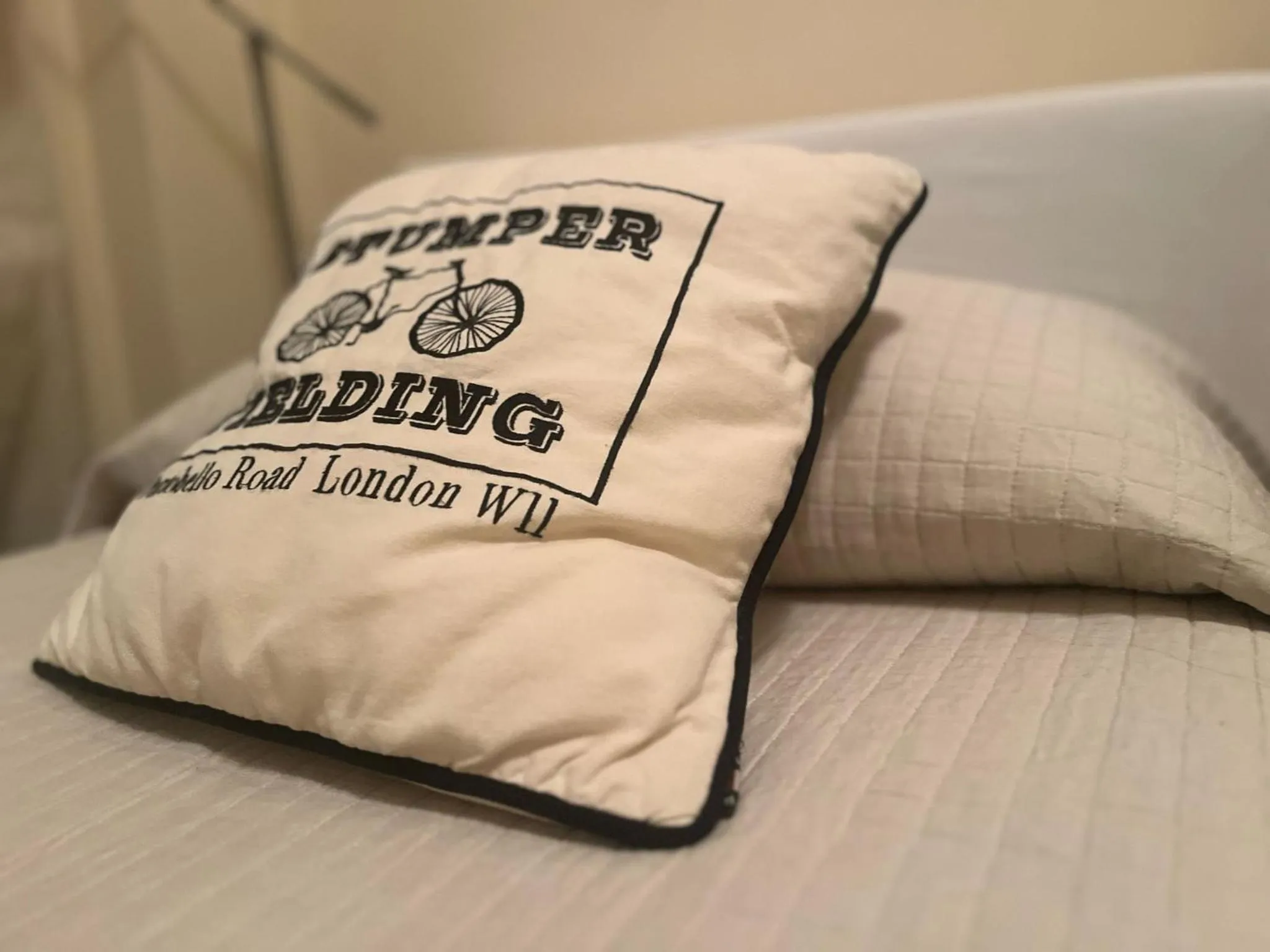 Decorative detail in Cinquecento B&B