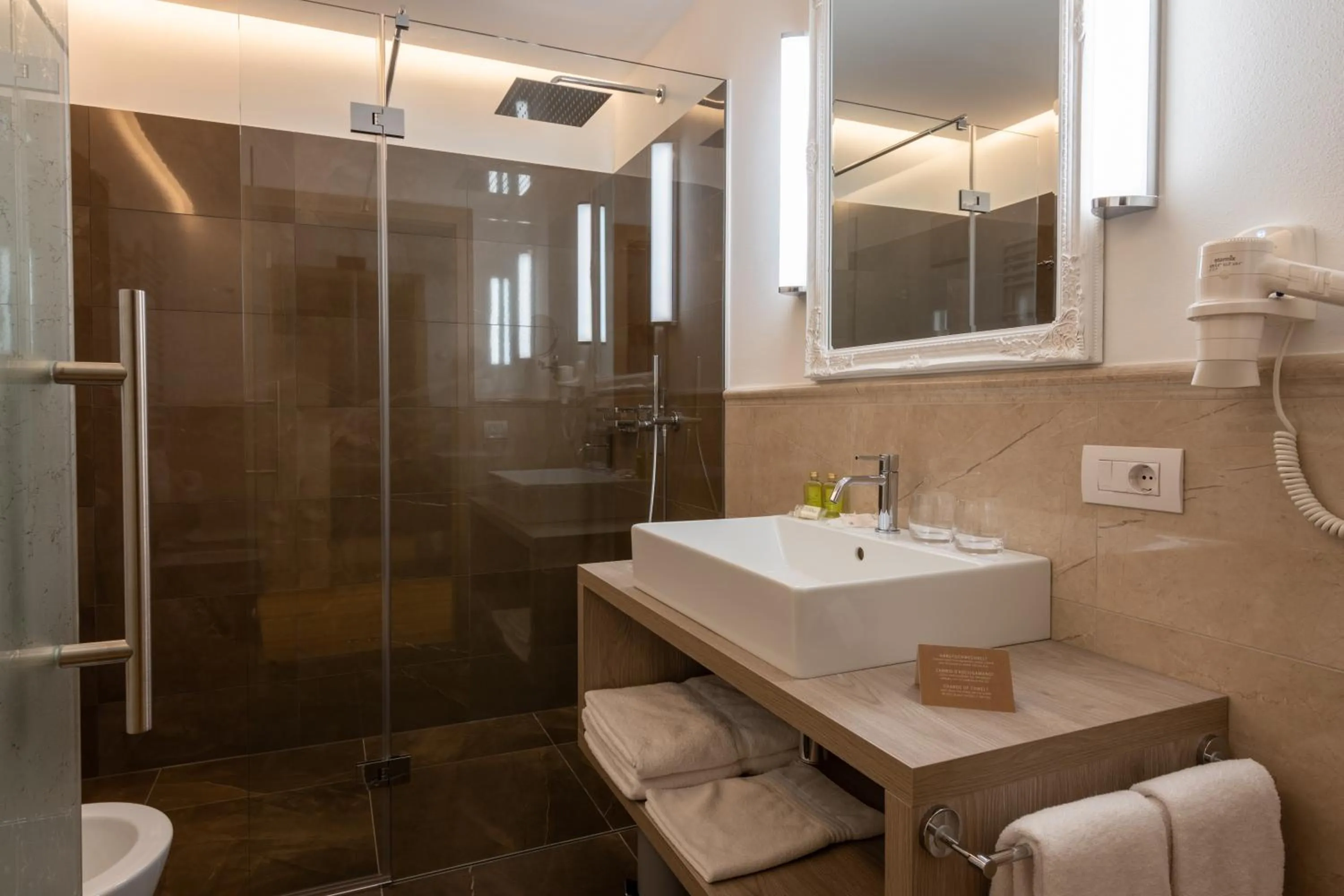 Shower in Historic Hotel Alte Goste