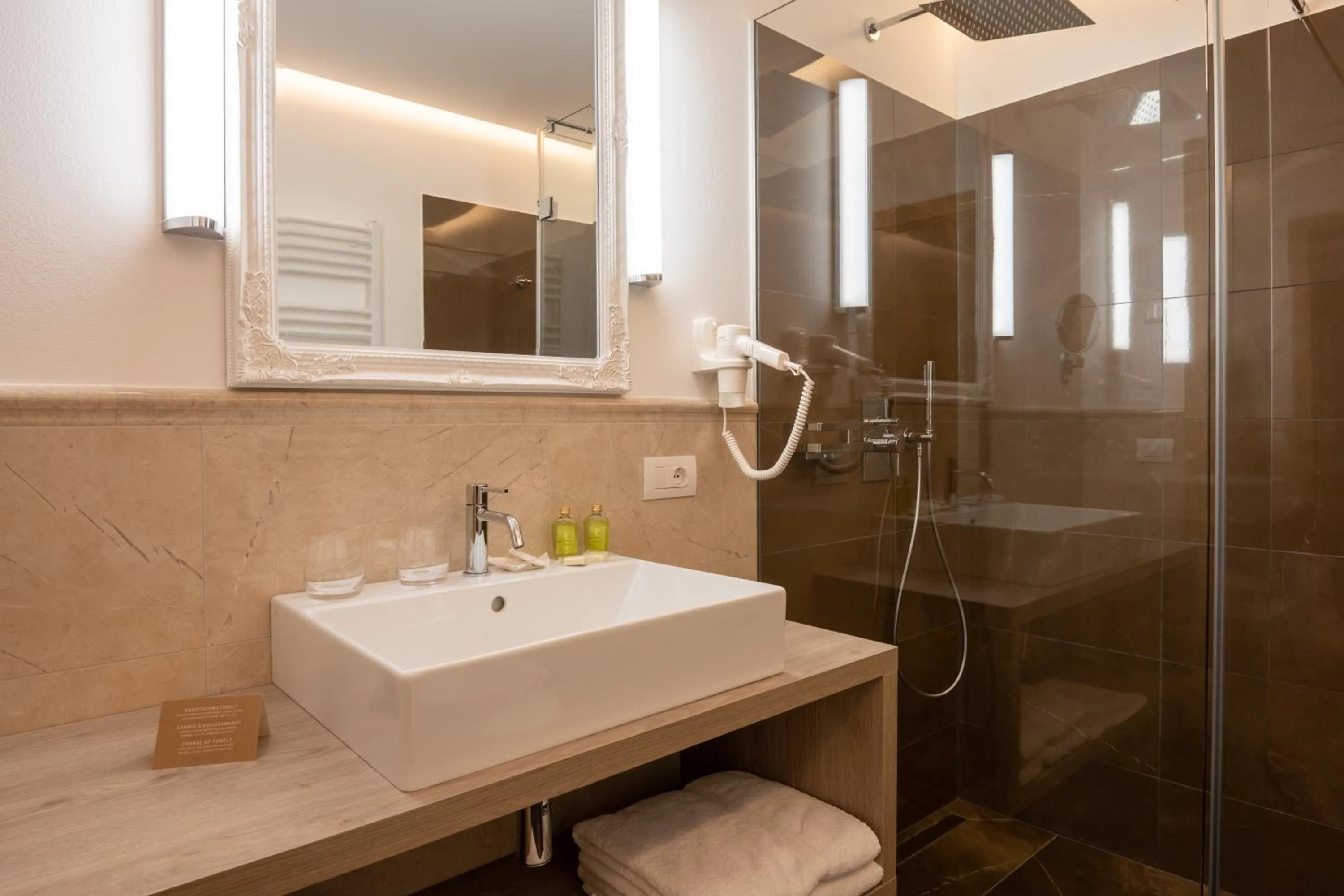 Shower in Historic Hotel Alte Goste