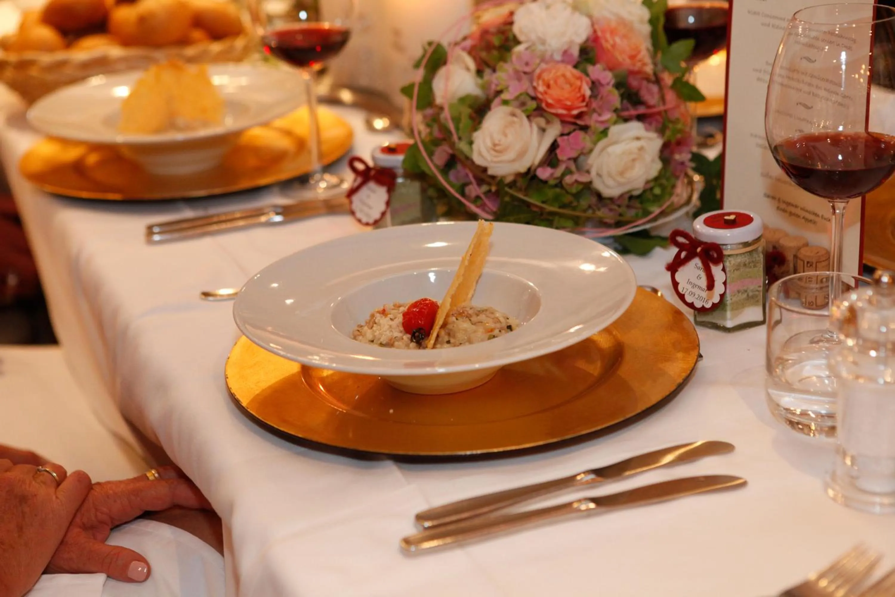 Restaurant/places to eat in Historic Hotel Alte Goste