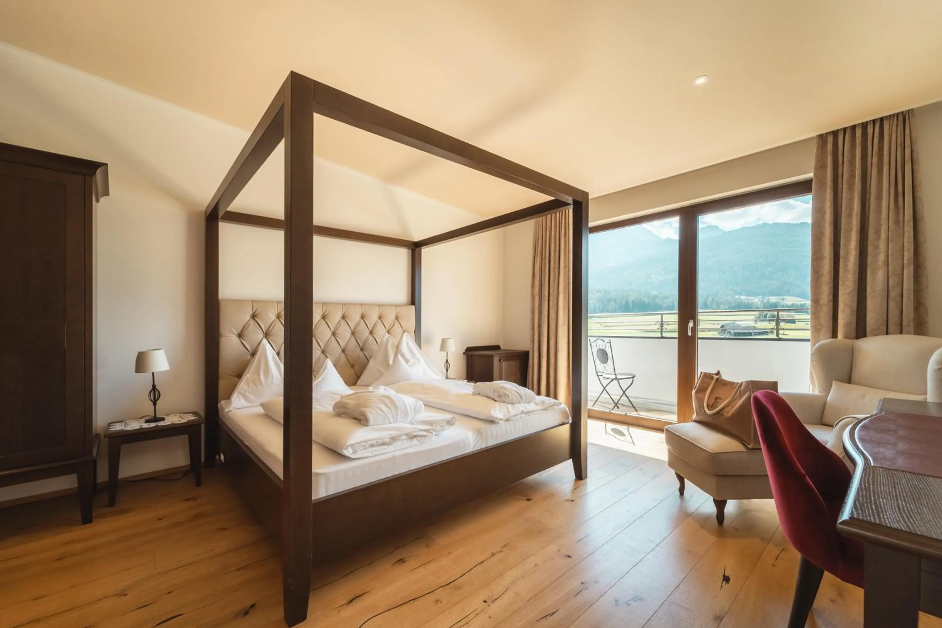 Photo of the whole room, Bed in Historic Hotel Alte Goste