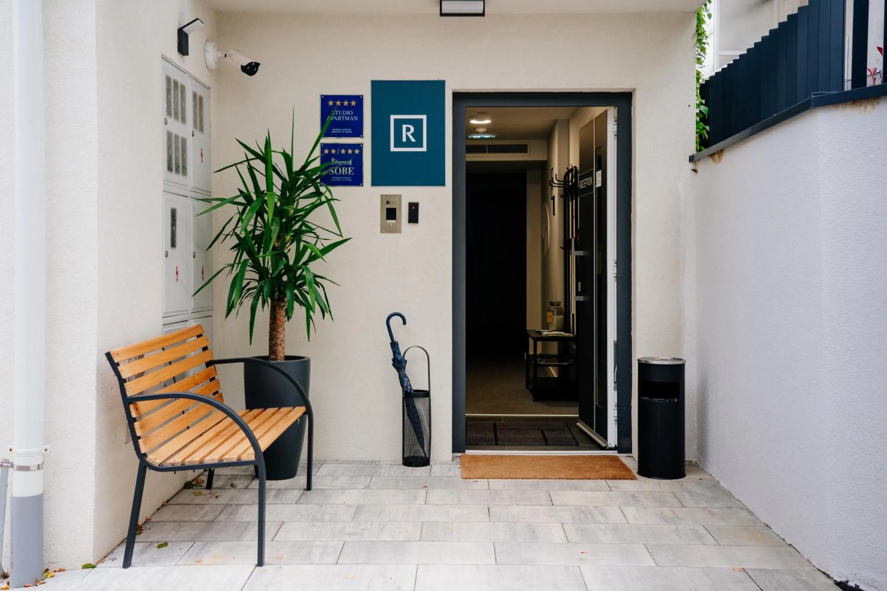 Facade/entrance in Rooms at Zajčeva 34