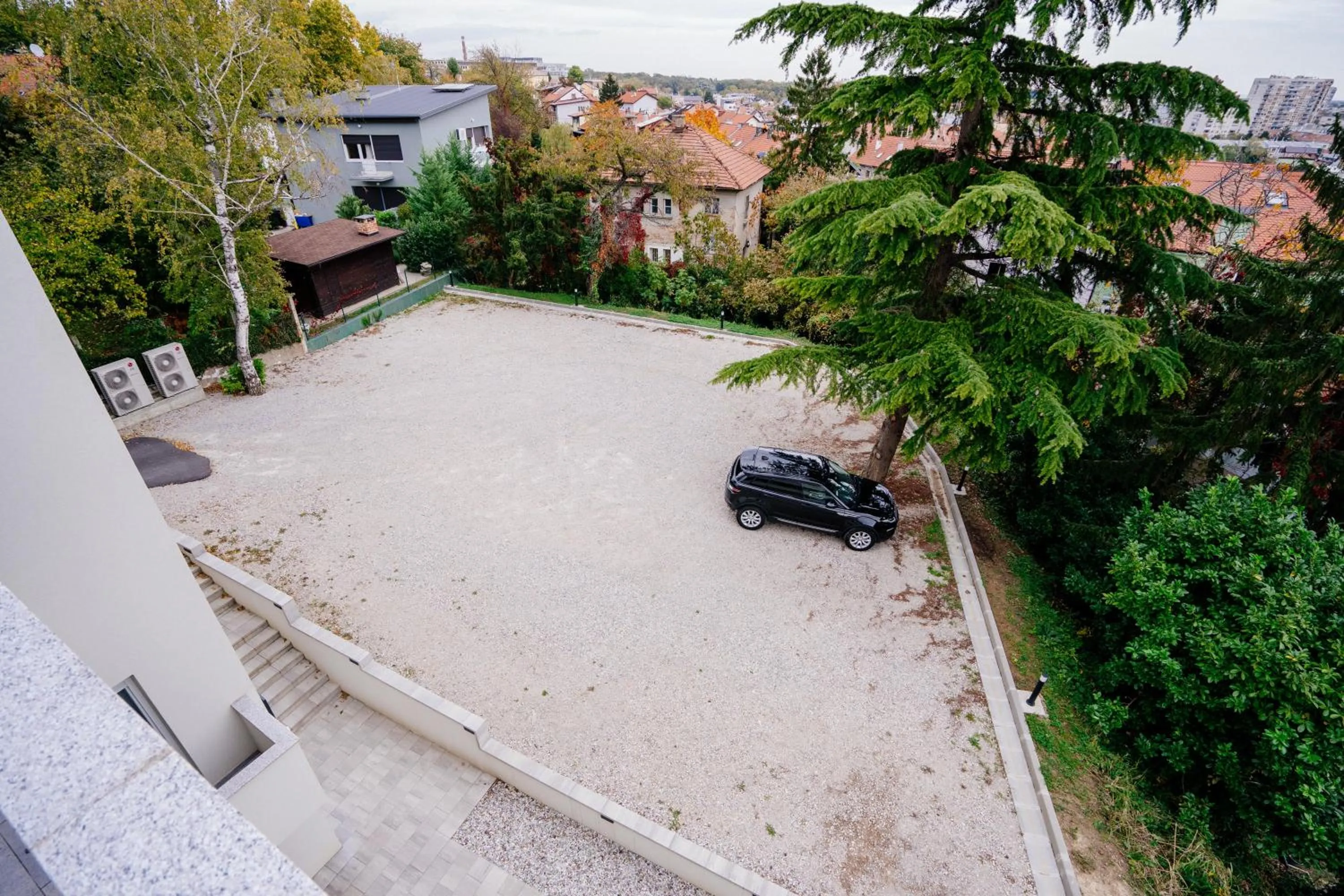Parking in Rooms at Zajčeva 34