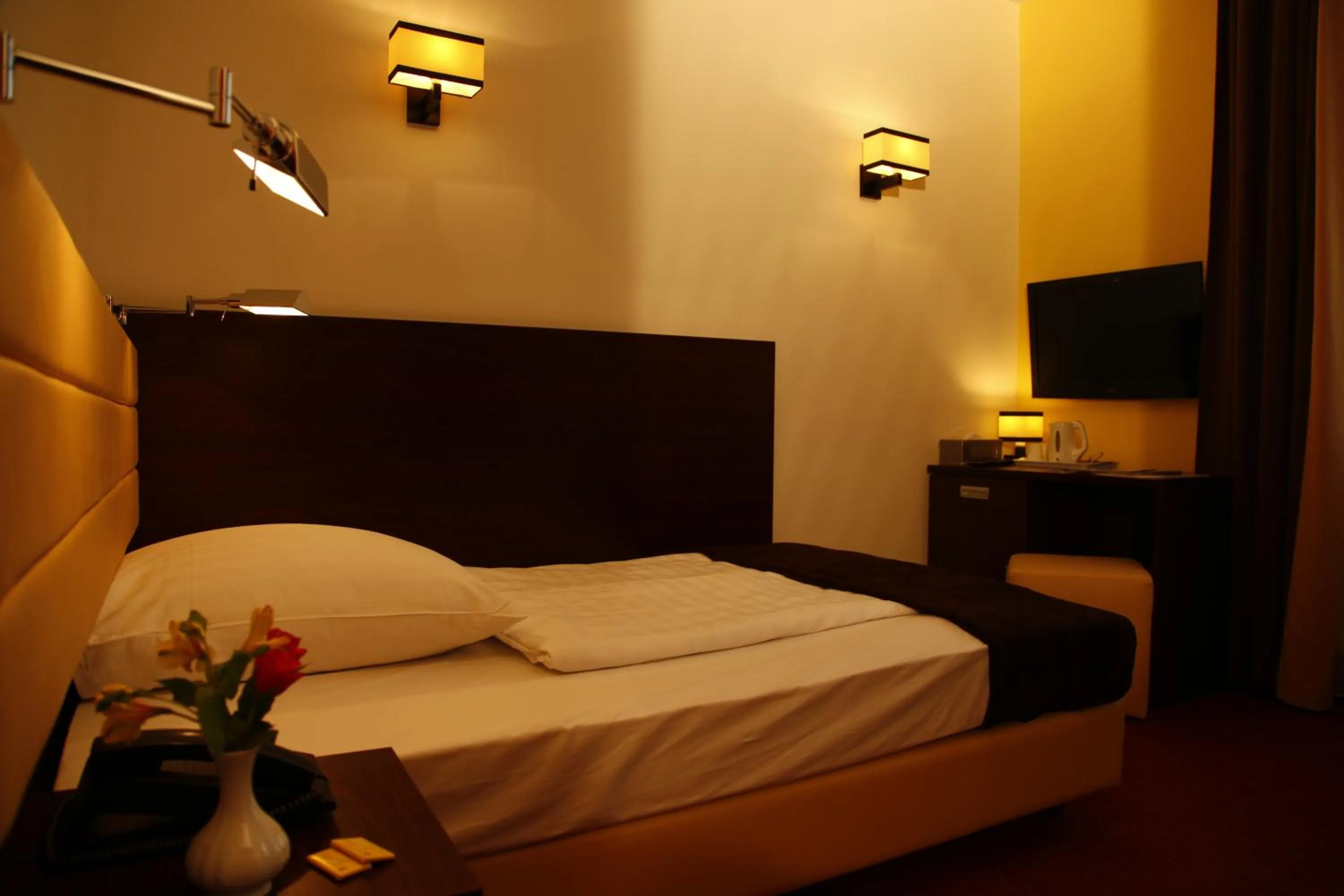 Bed in Hotel City Inn Hamburg-Mitte