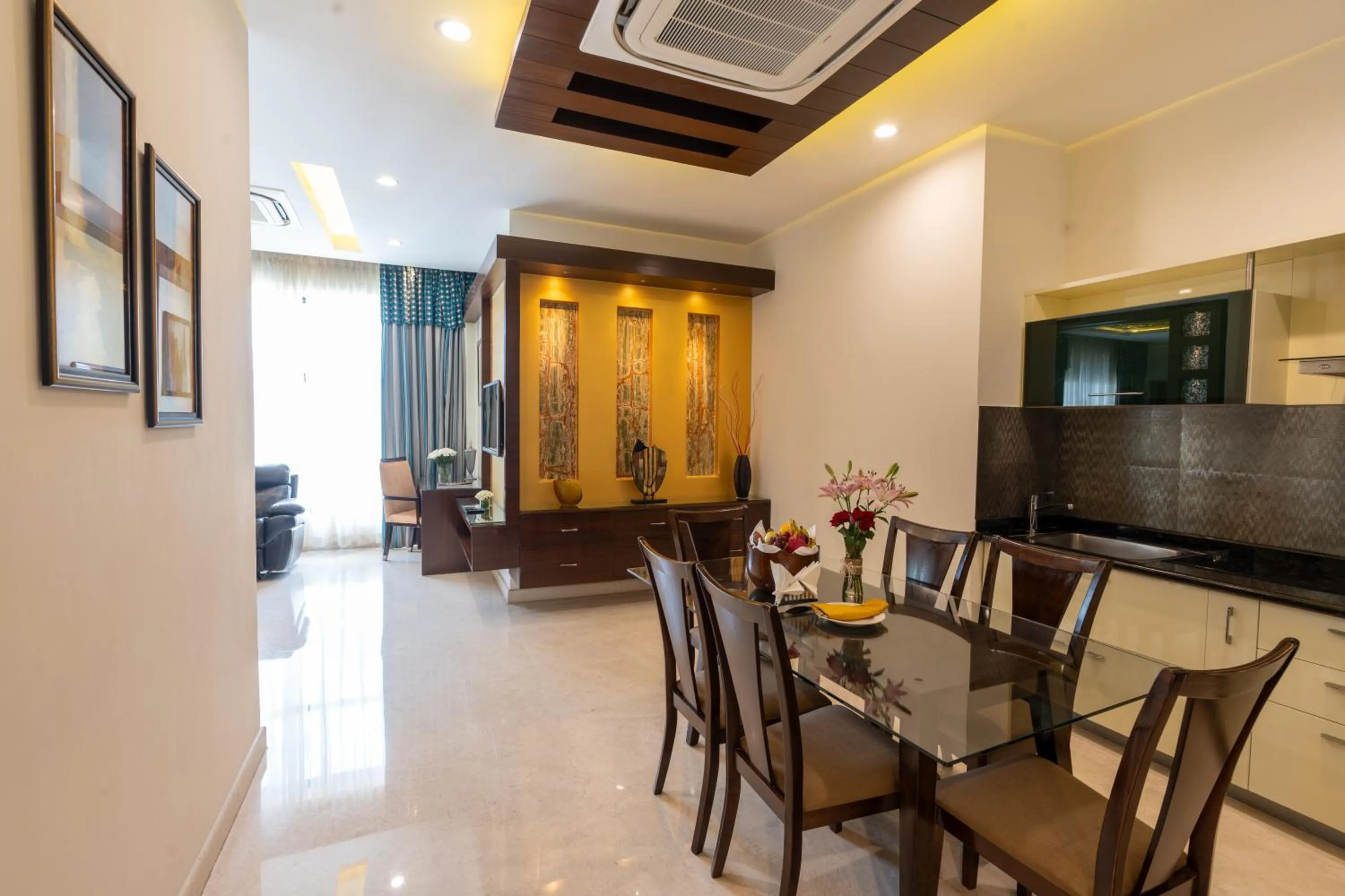 Dining area in Clarks Exotica Convention Resort & Spa