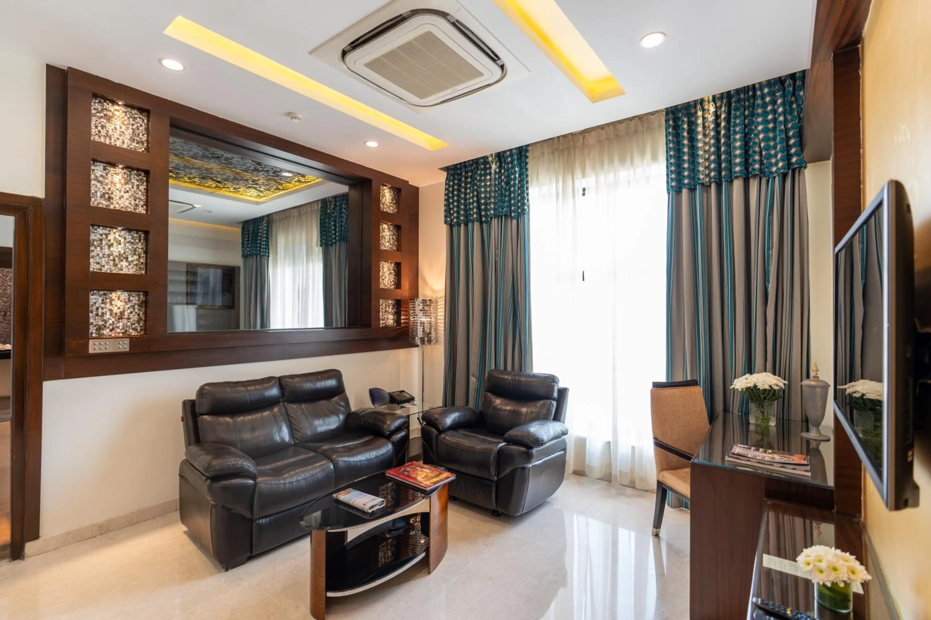 Living room in Clarks Exotica Convention Resort & Spa