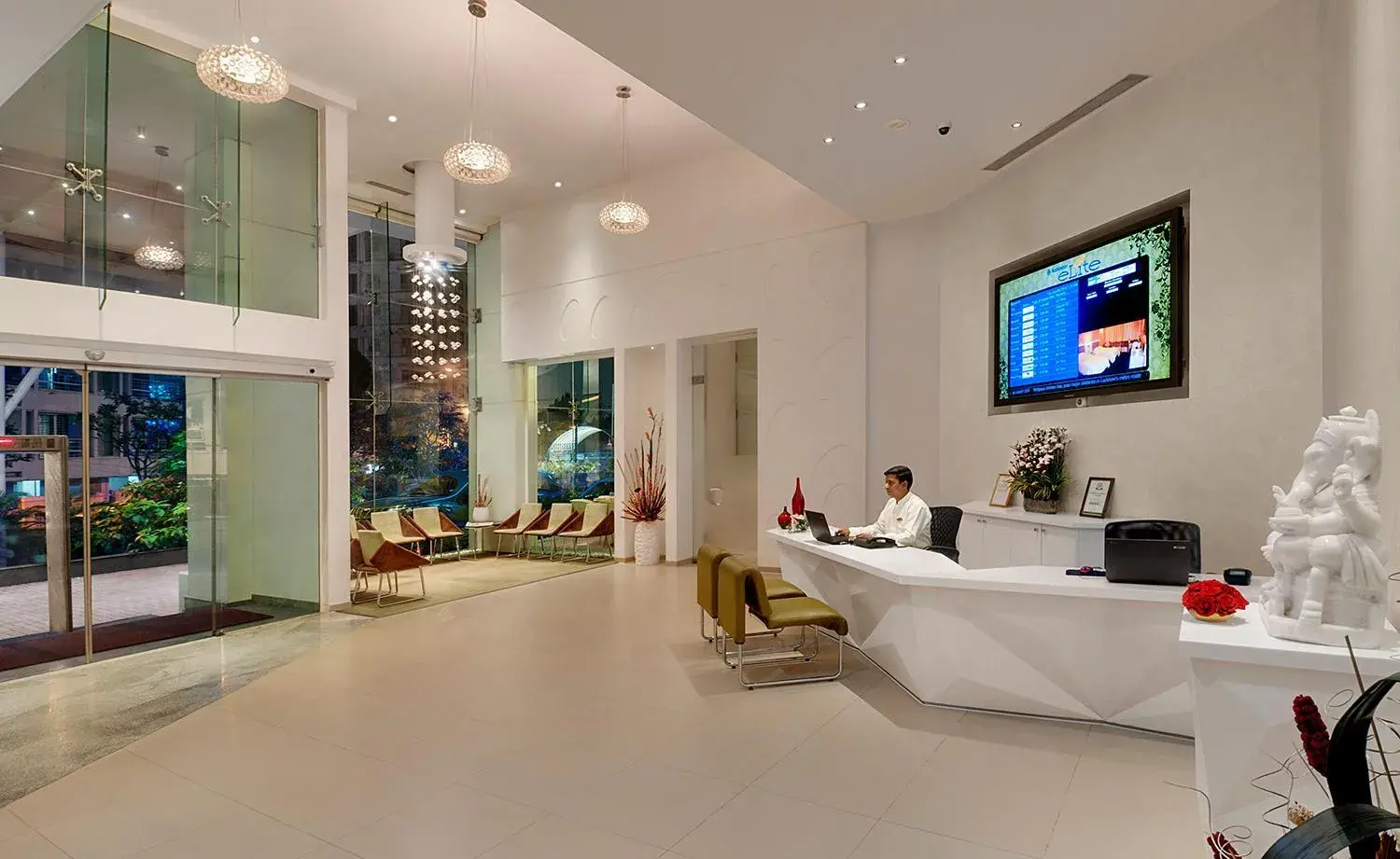 Lobby or reception in Hotel Kohinoor Elite near BKC Lobby or reception in Hotel Kohinoor Elite near BKC