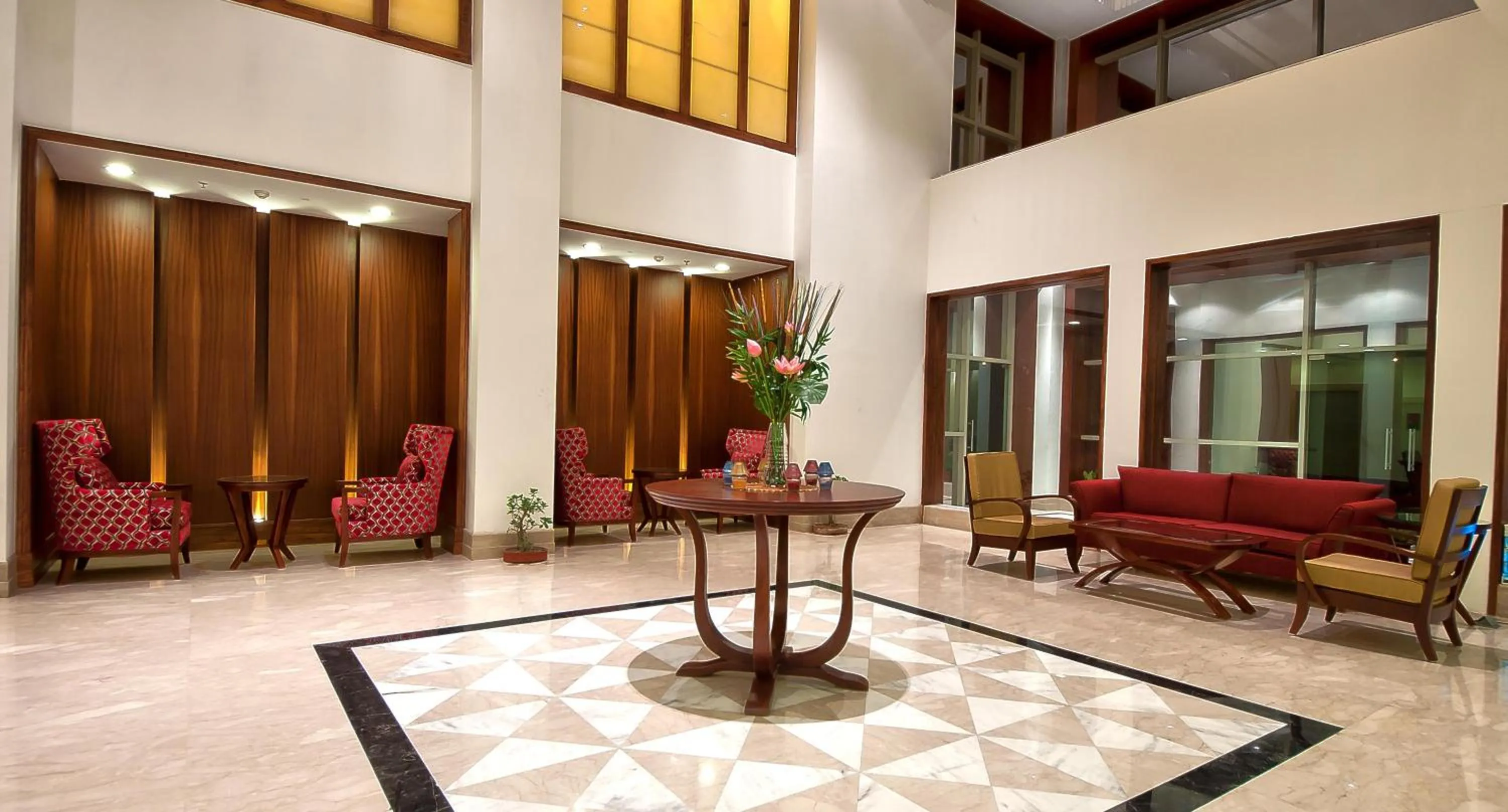 Lobby or reception in The Golden Plaza Hotel