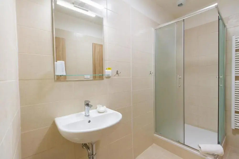 Double Room in Hotel Ungar Double Room in Hotel Ungar