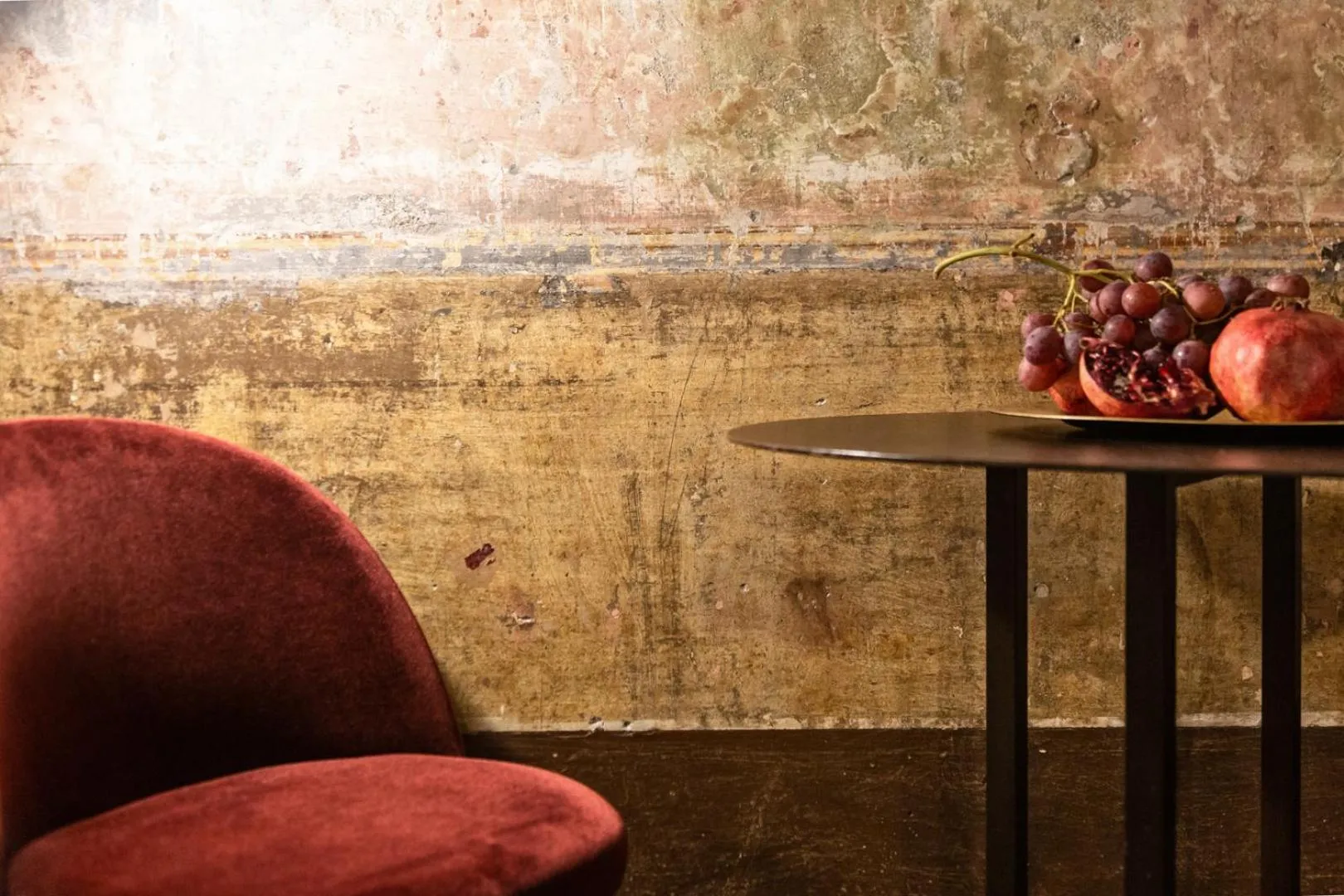 Decorative detail in Artemisia Domus - Centro Storico