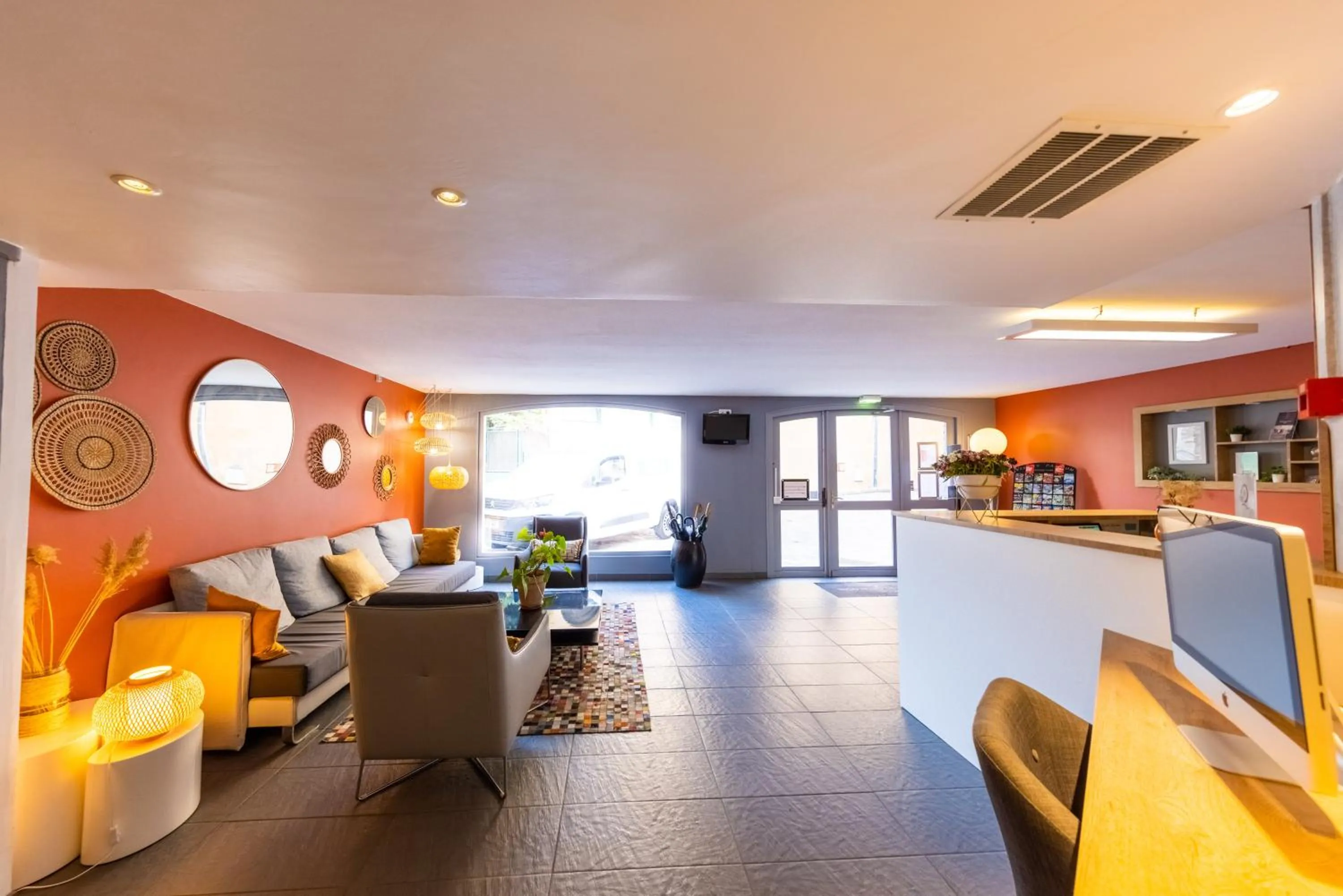 Lobby or reception in Hôtel Princes de Catalogne