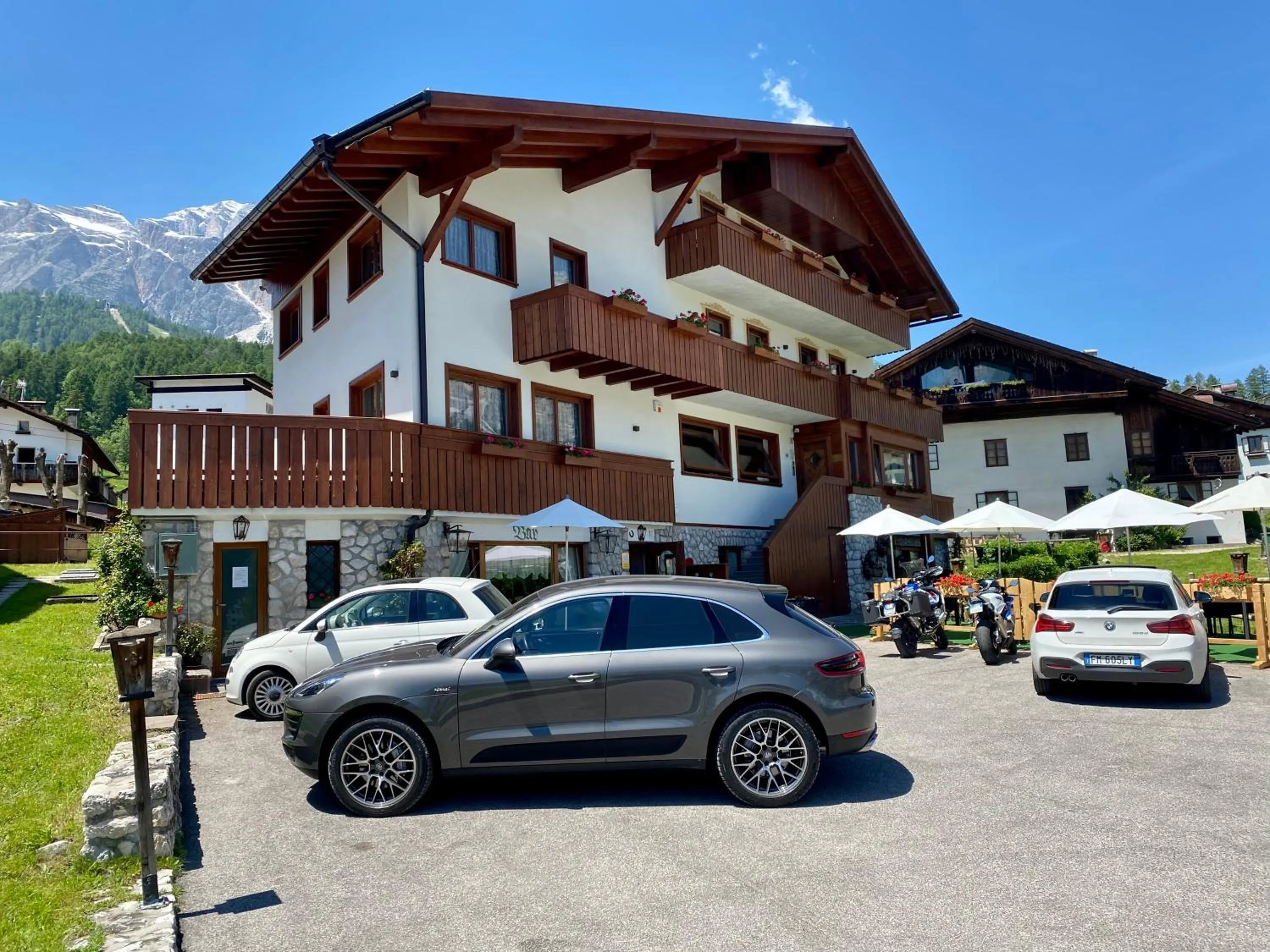 Property building in Hotel da Beppe Sello