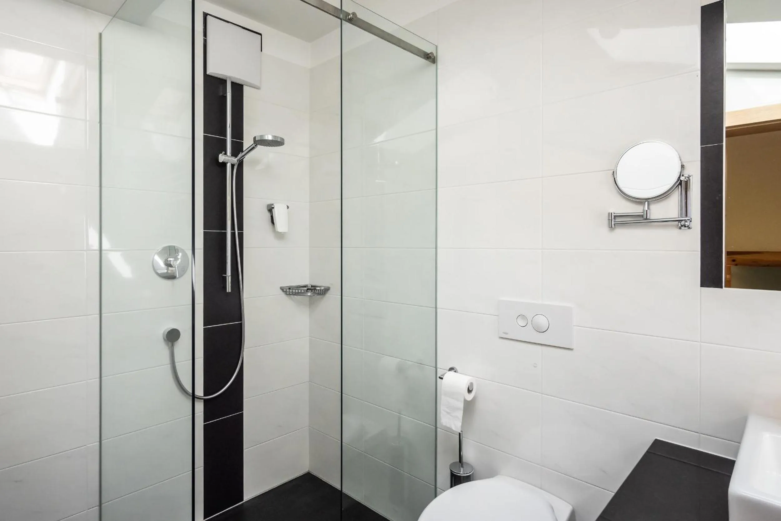 Shower in Hotel Feldrand