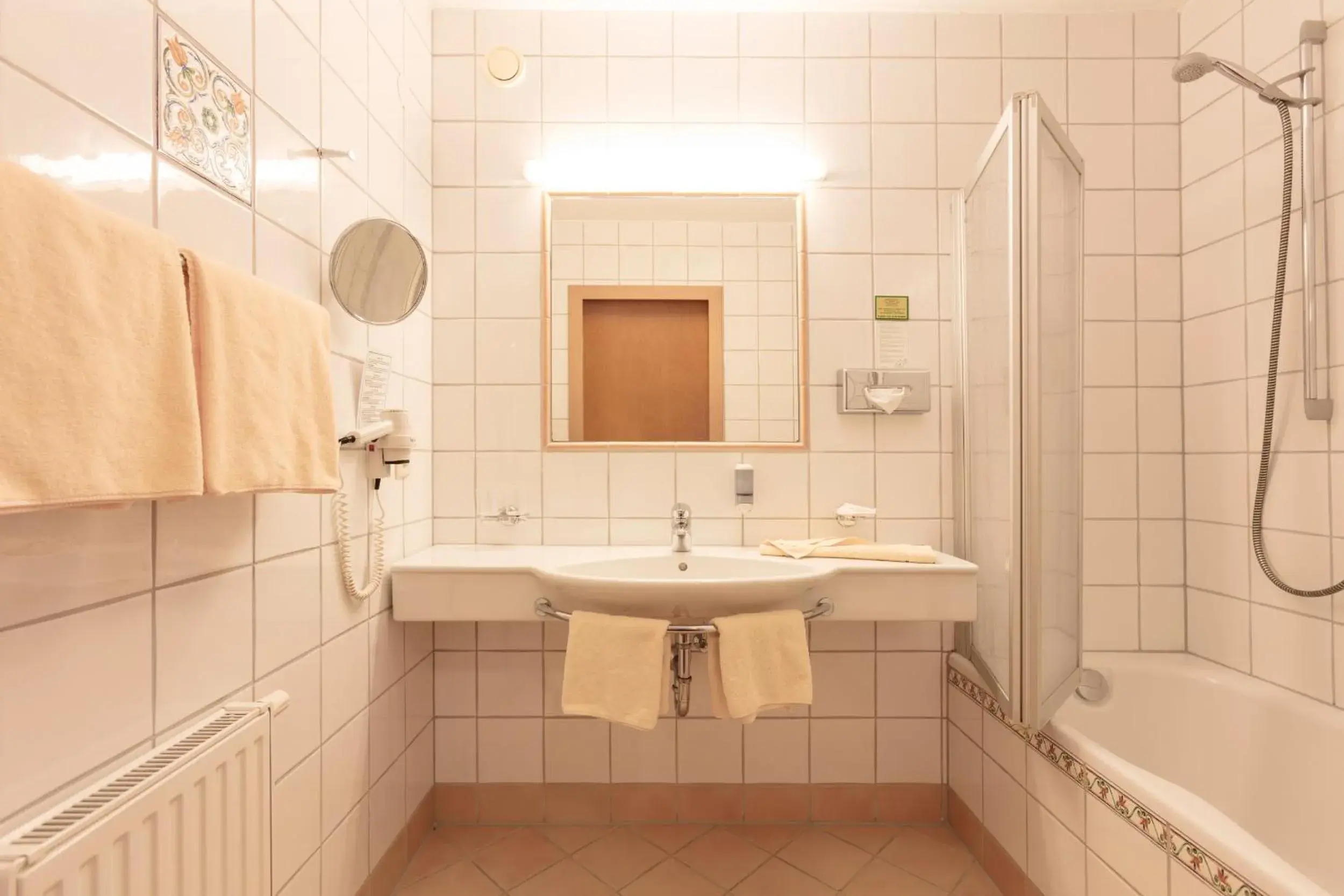 Two-Bedroom Apartment in Hotel Andreas Hofer Two-Bedroom Apartment in Hotel Andreas Hofer