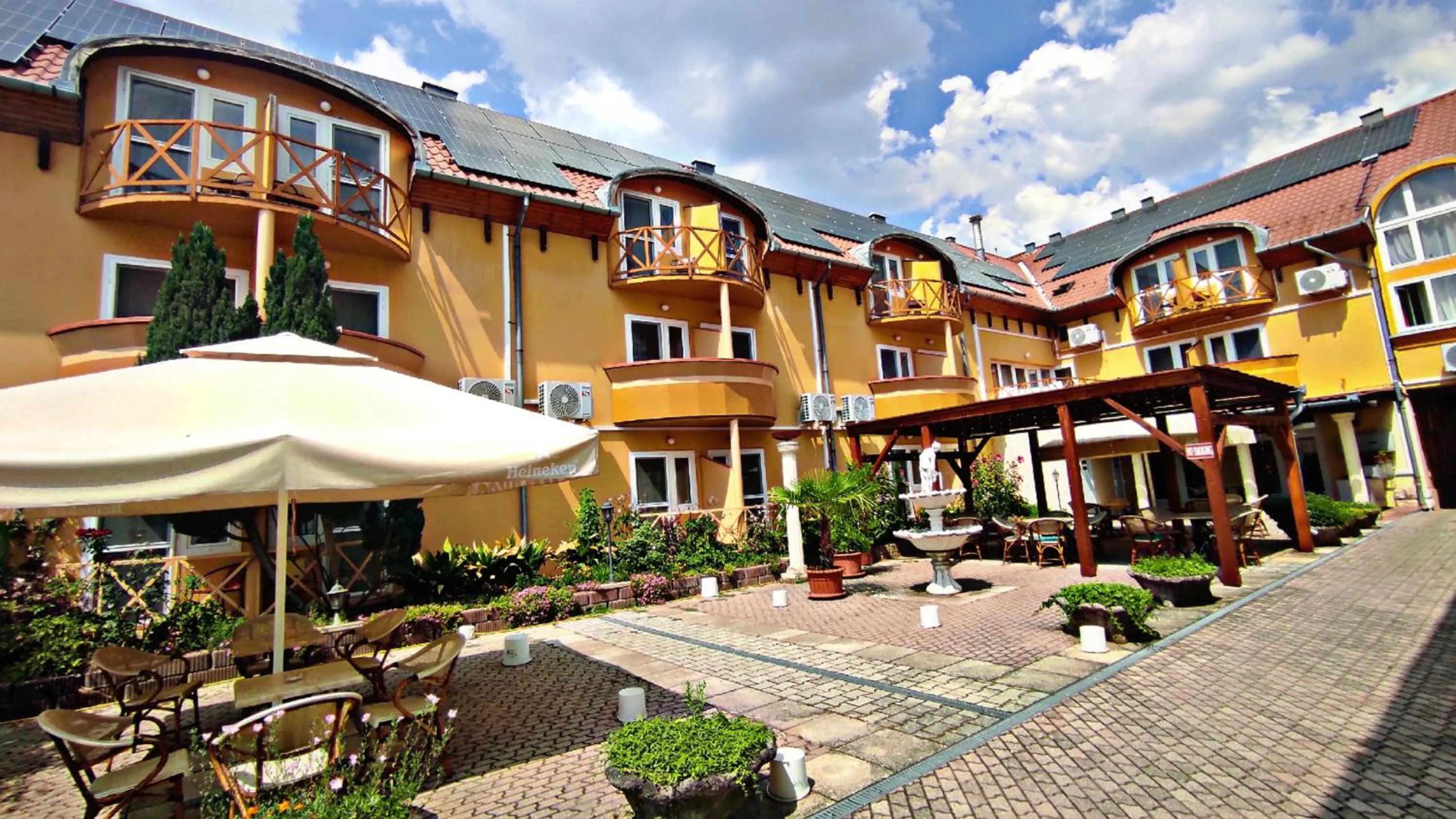 Patio in Átrium Hotel Harkány