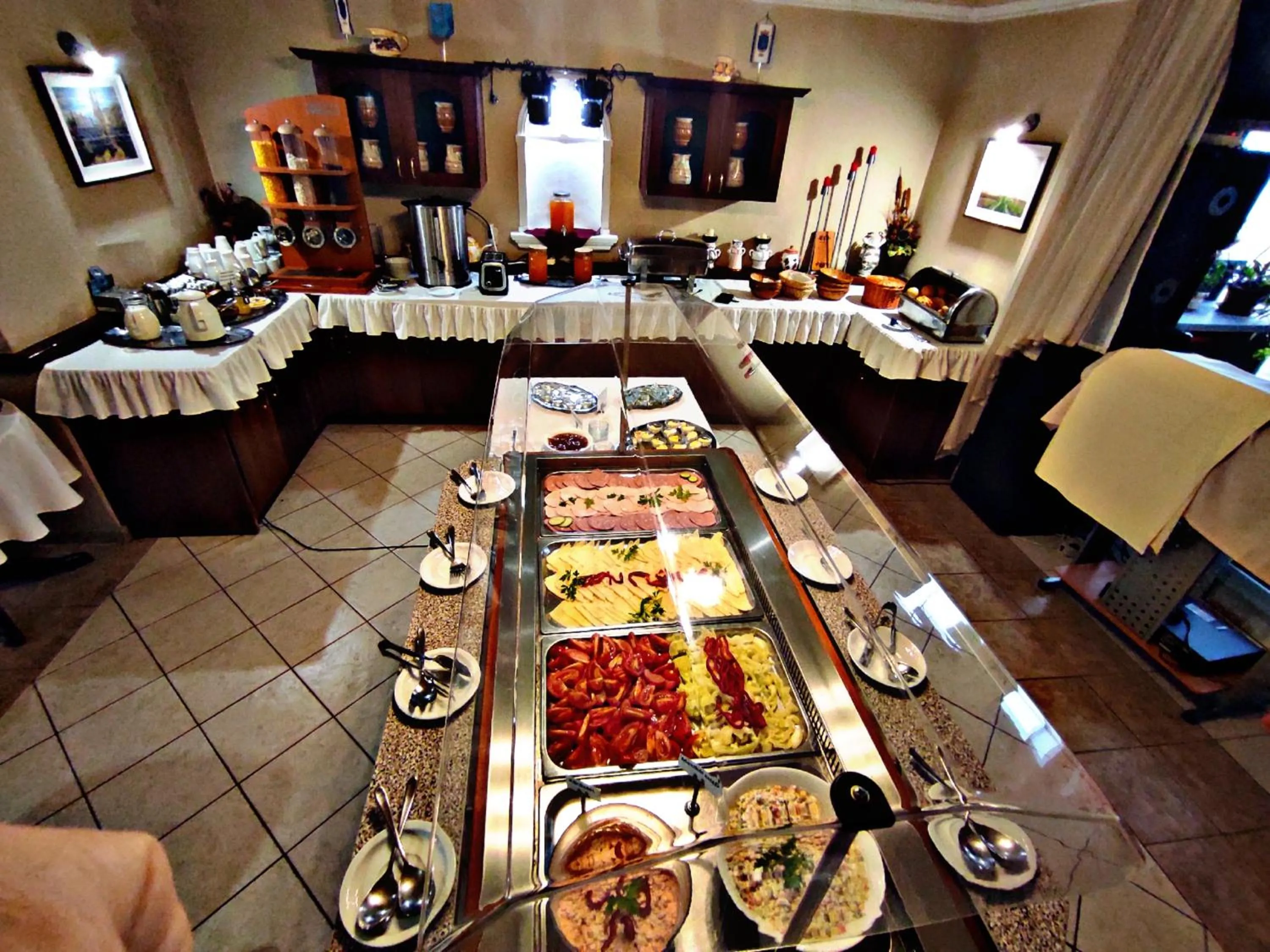 Buffet breakfast in Átrium Hotel Harkány