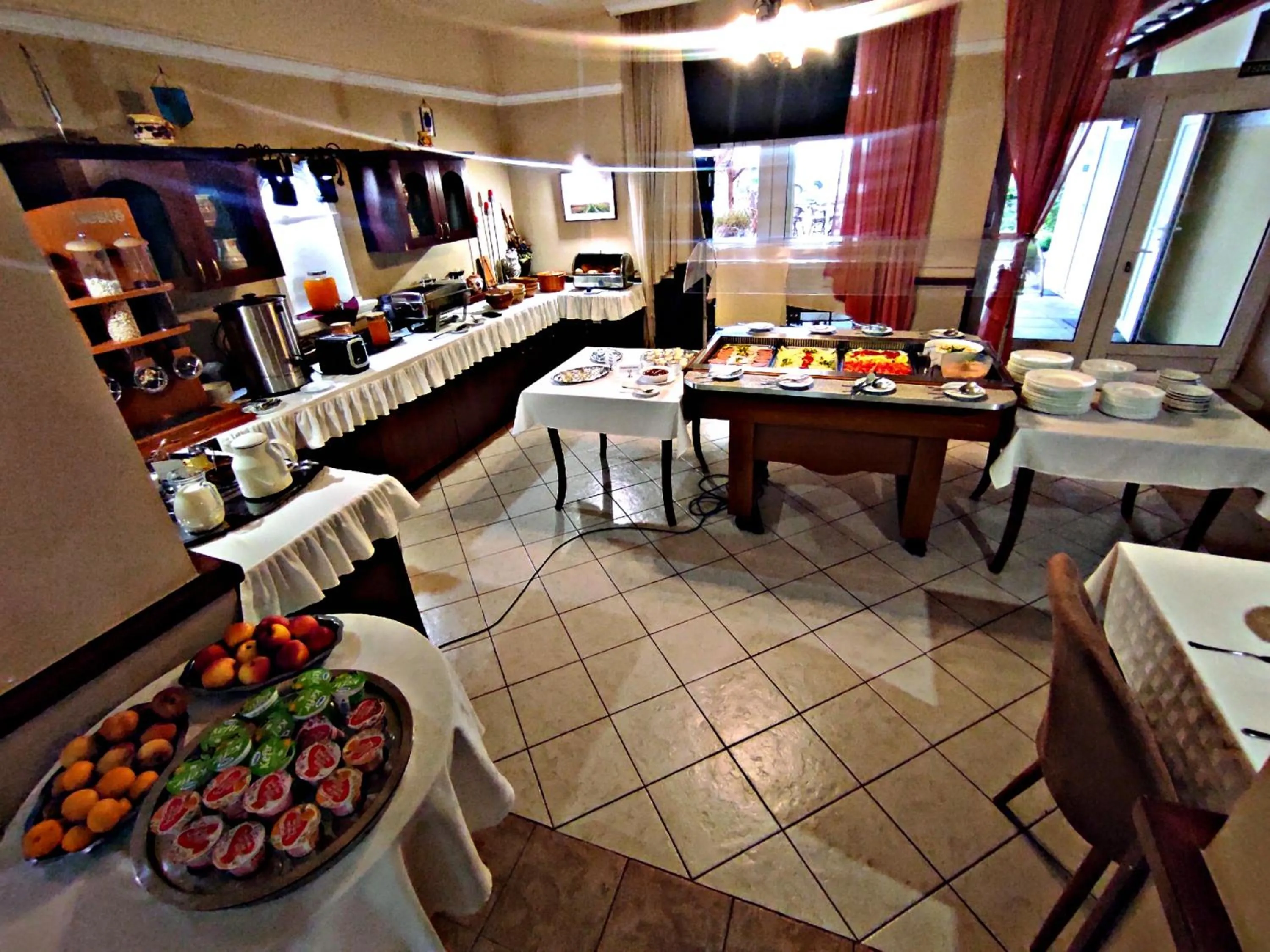 Buffet breakfast in Átrium Hotel Harkány